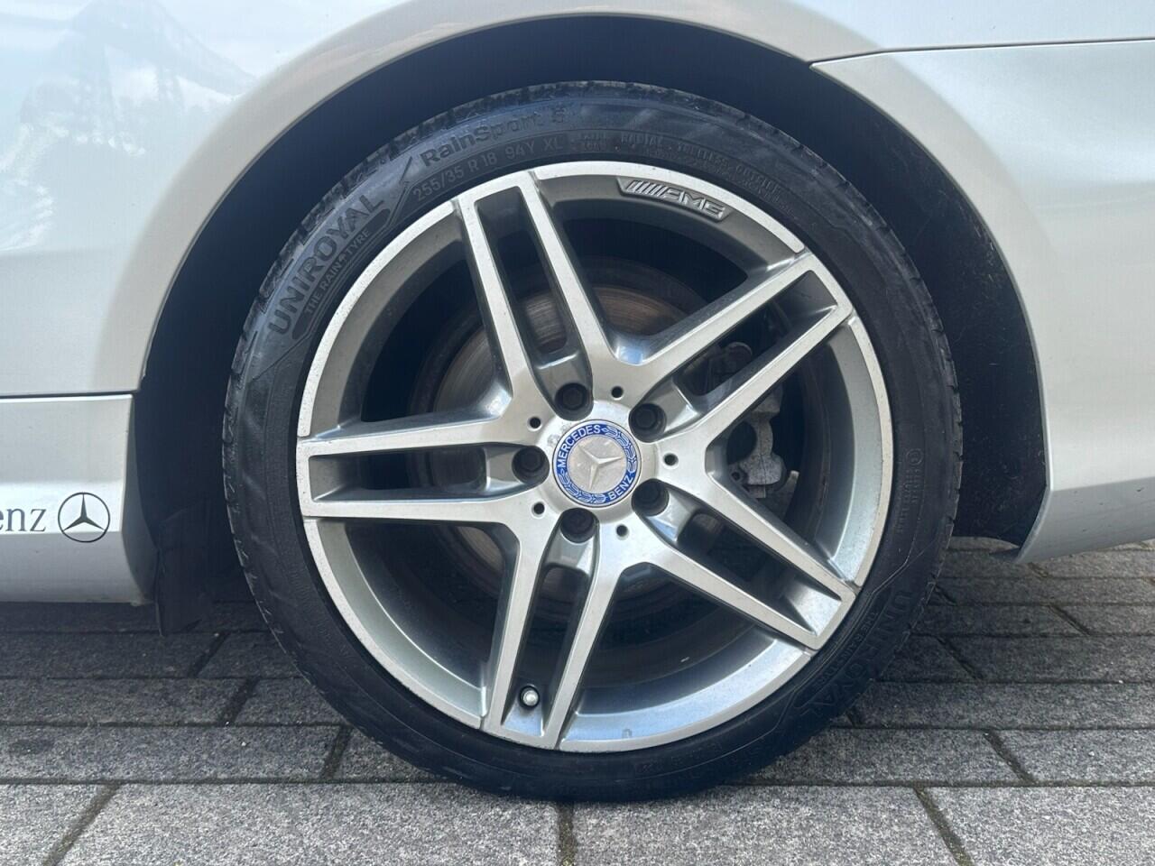 Mercedes-Benz E-Class view 18