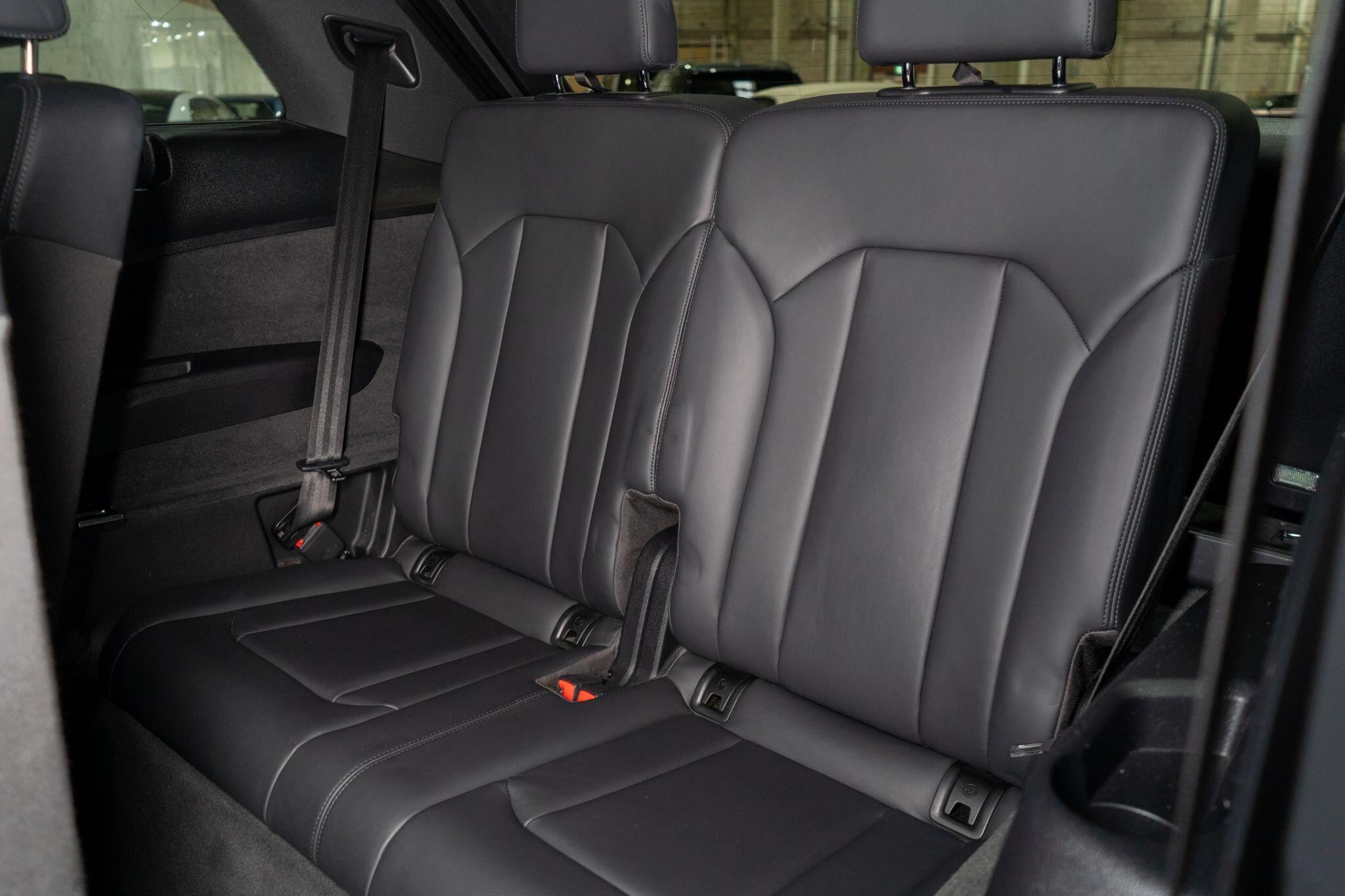 Audi SQ7 view 19