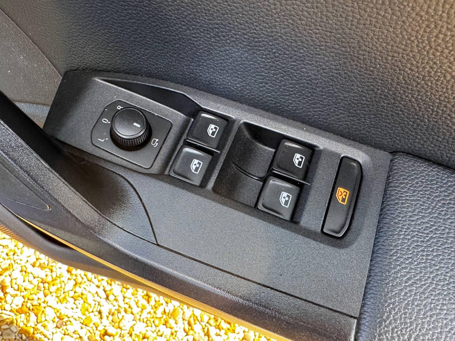 SEAT Arona view 14