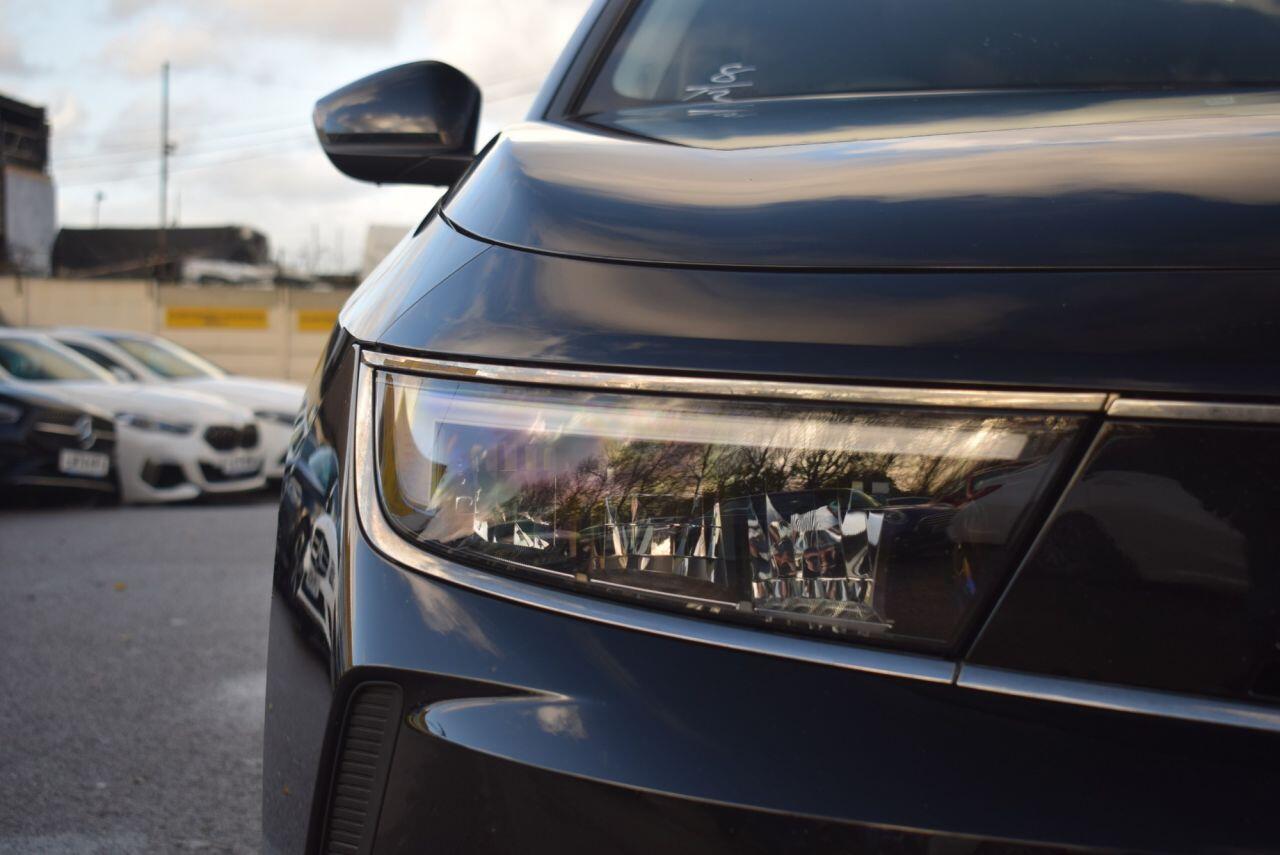 Vauxhall Astra view 7