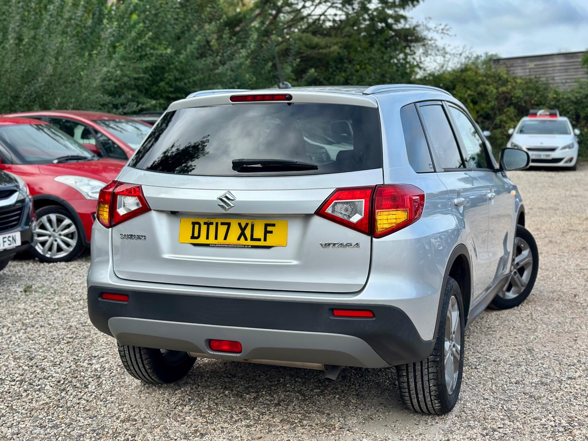 Suzuki Vitara view 13