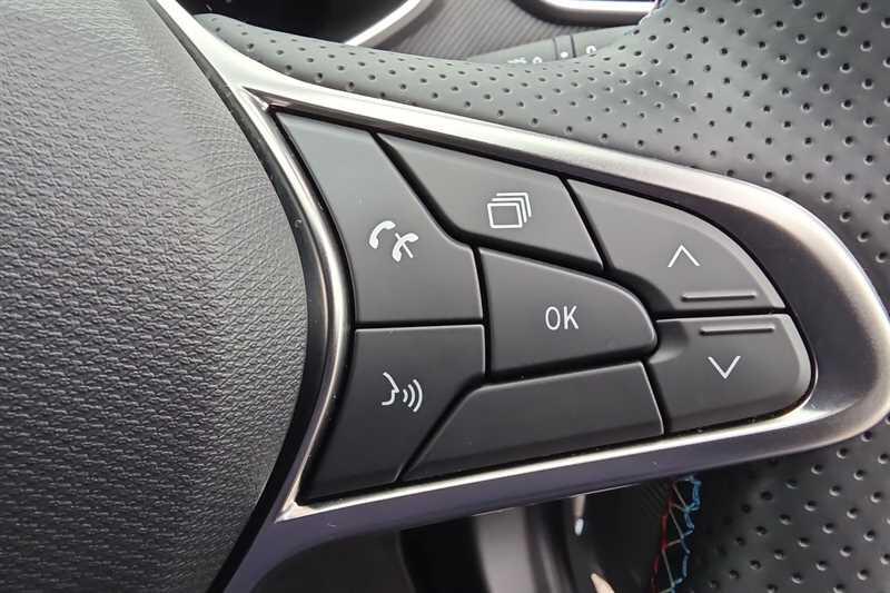 Renault Clio view 22
