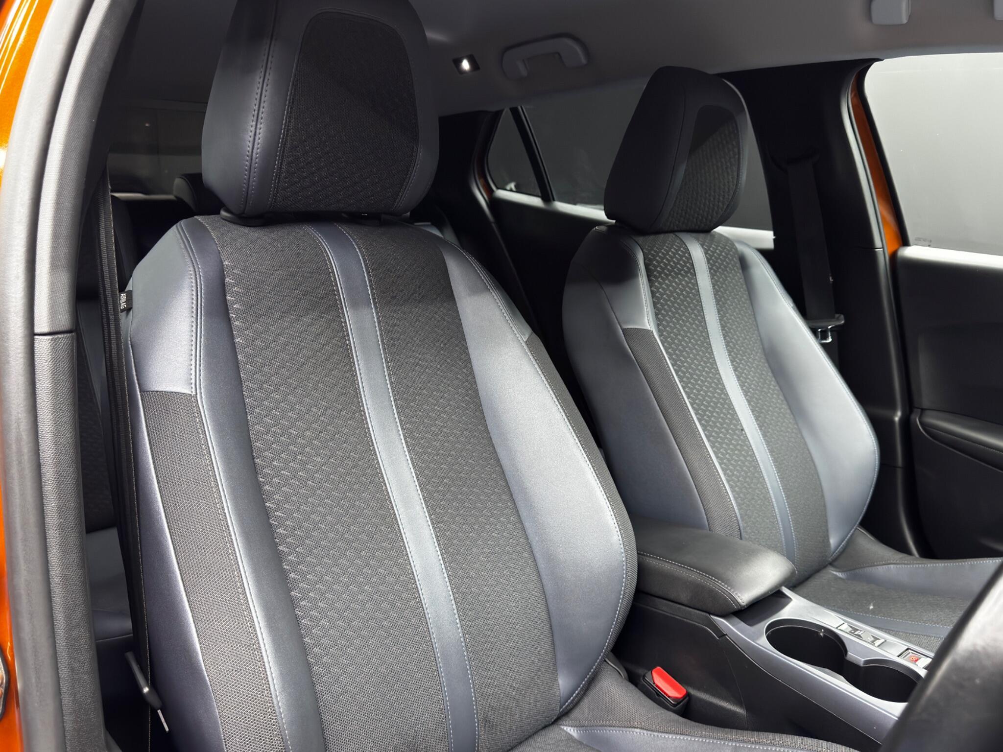 Peugeot 2008 view 12