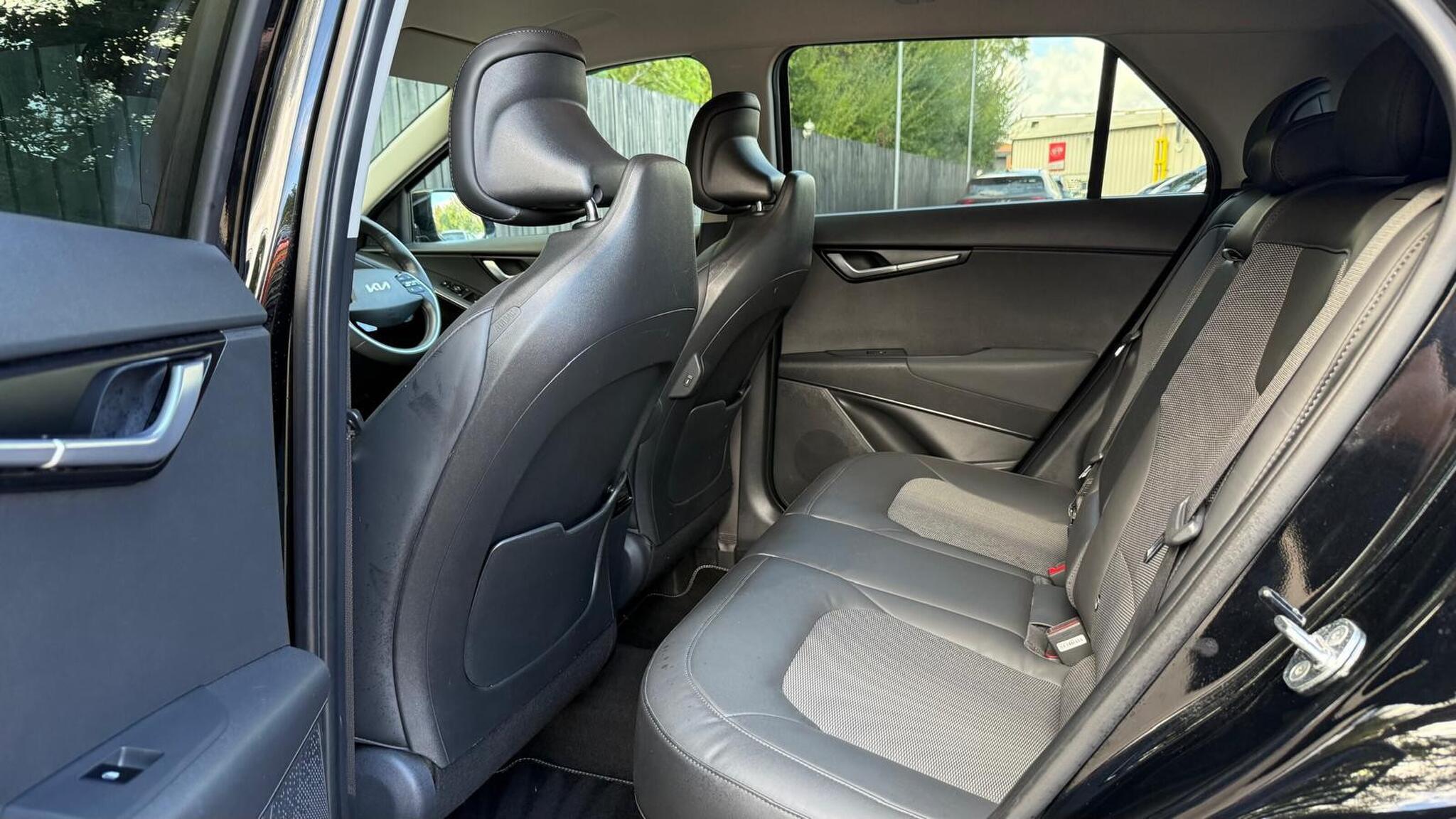 Kia Niro view 28