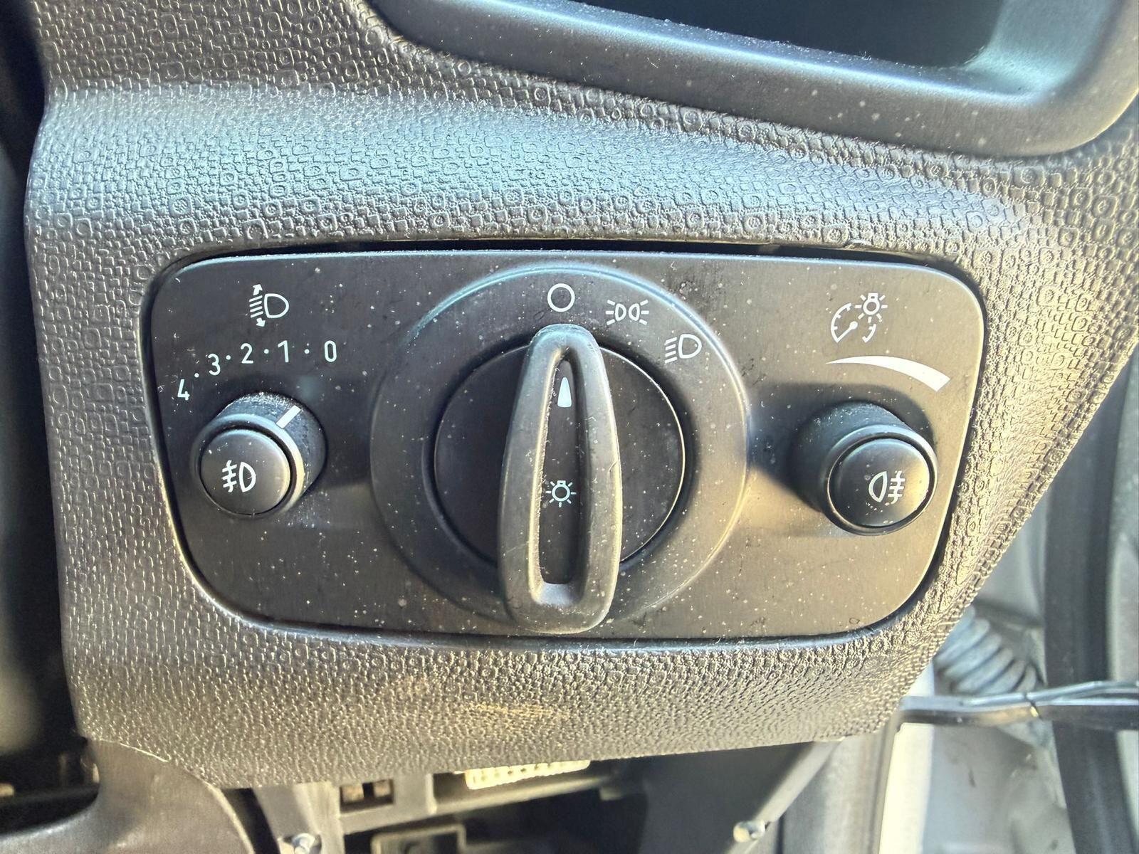 Ford Ecosport view 25