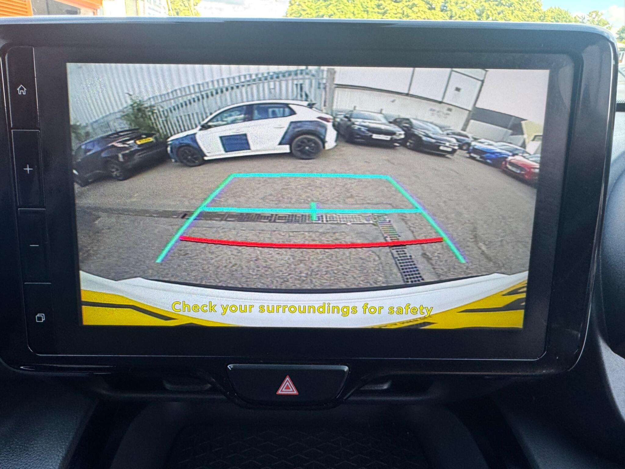 Toyota Yaris Cross view 13