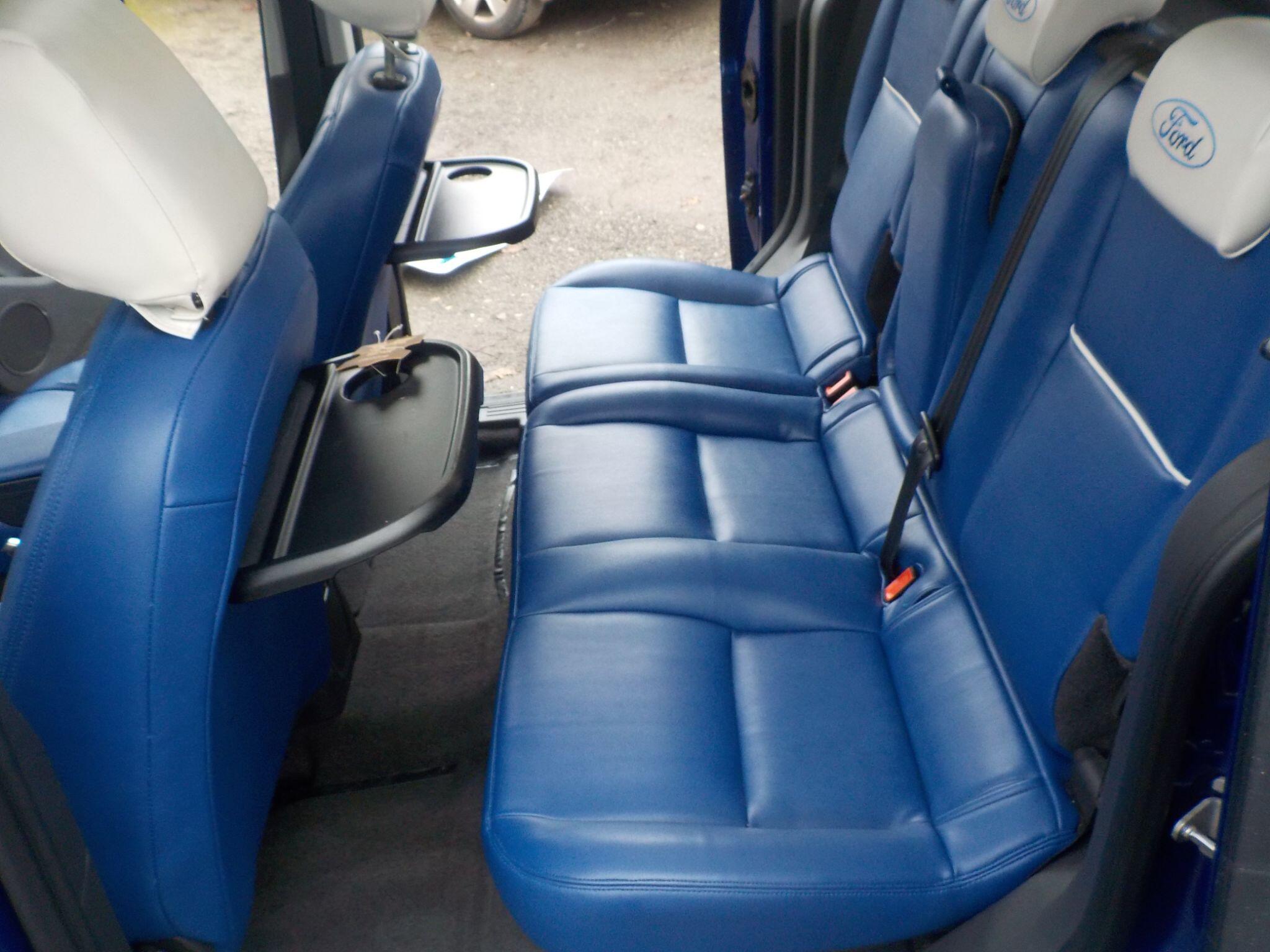 Ford Tourneo Connect 1.6 TDCi Titanium Euro 5 5dr