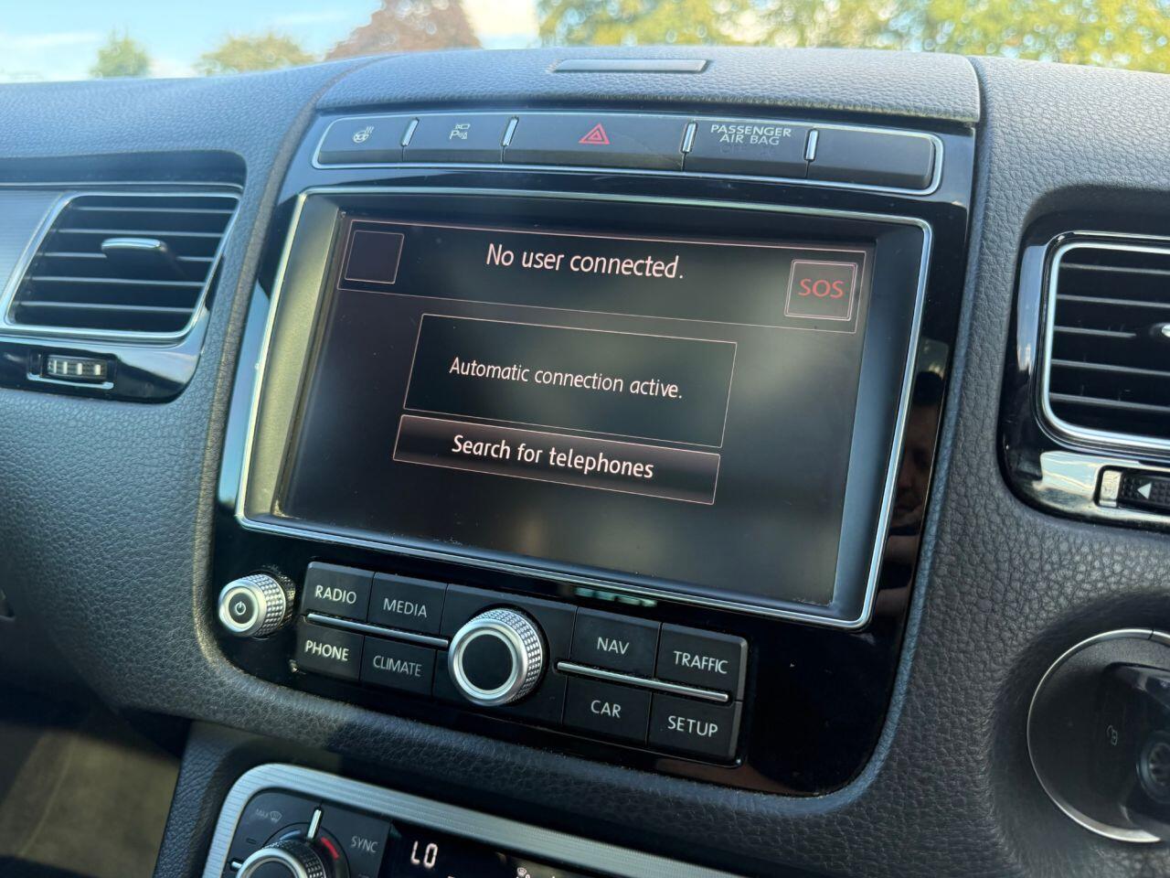 Volkswagen Touareg view 70