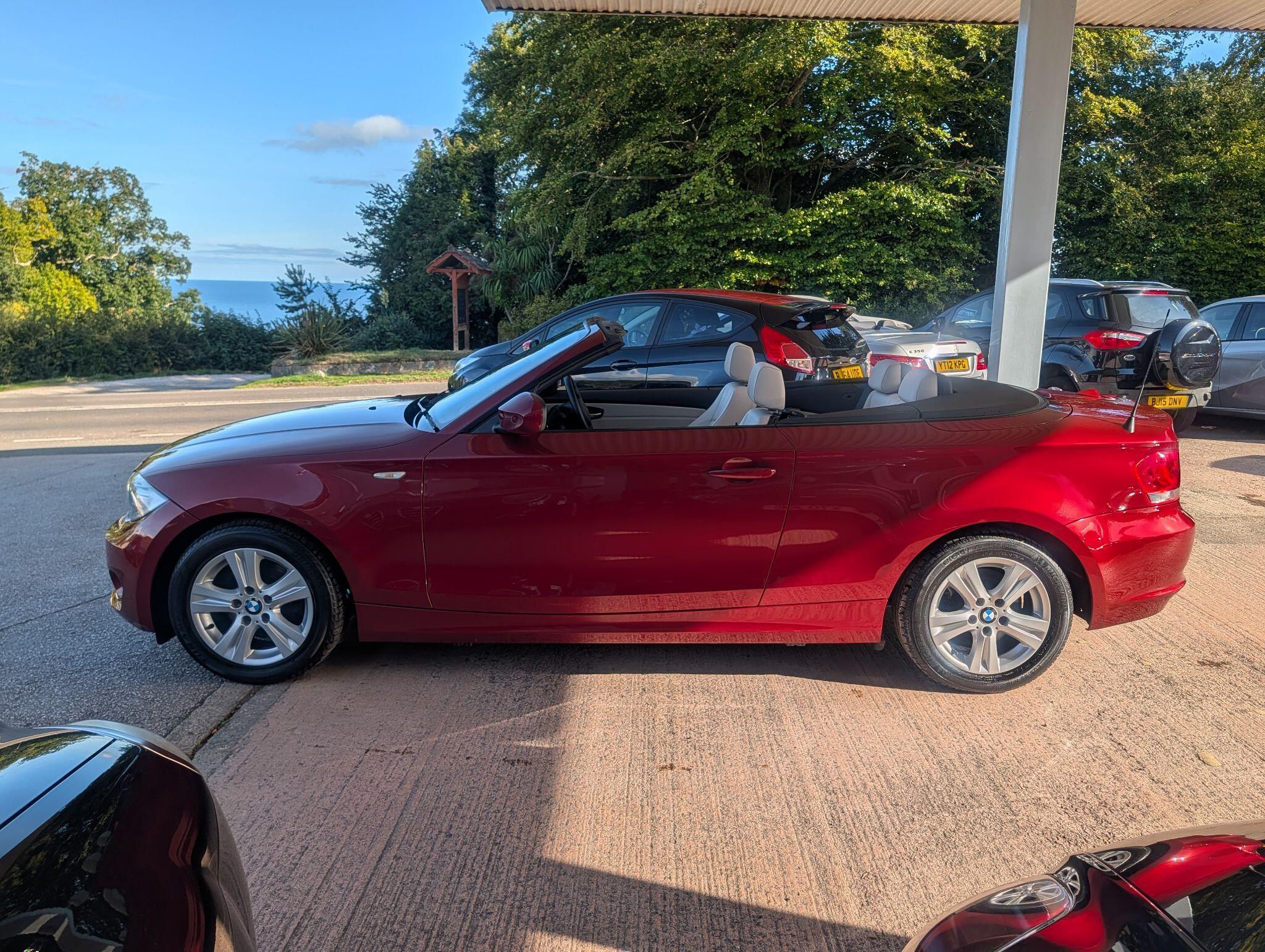 BMW 1 Series view 8