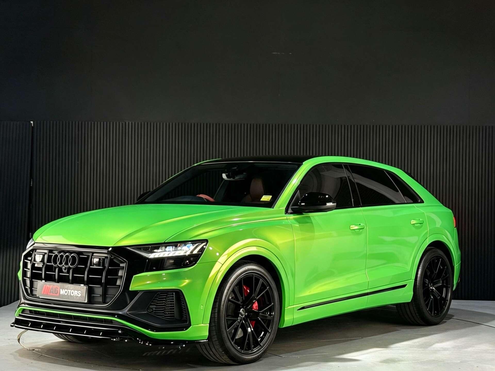 Audi SQ8 view 10