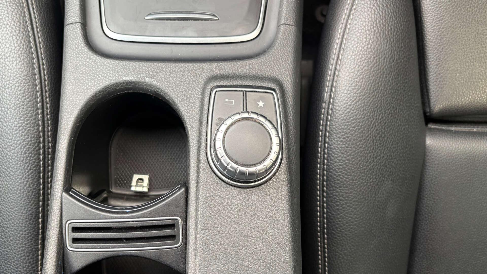 Mercedes-Benz A-Class view 31