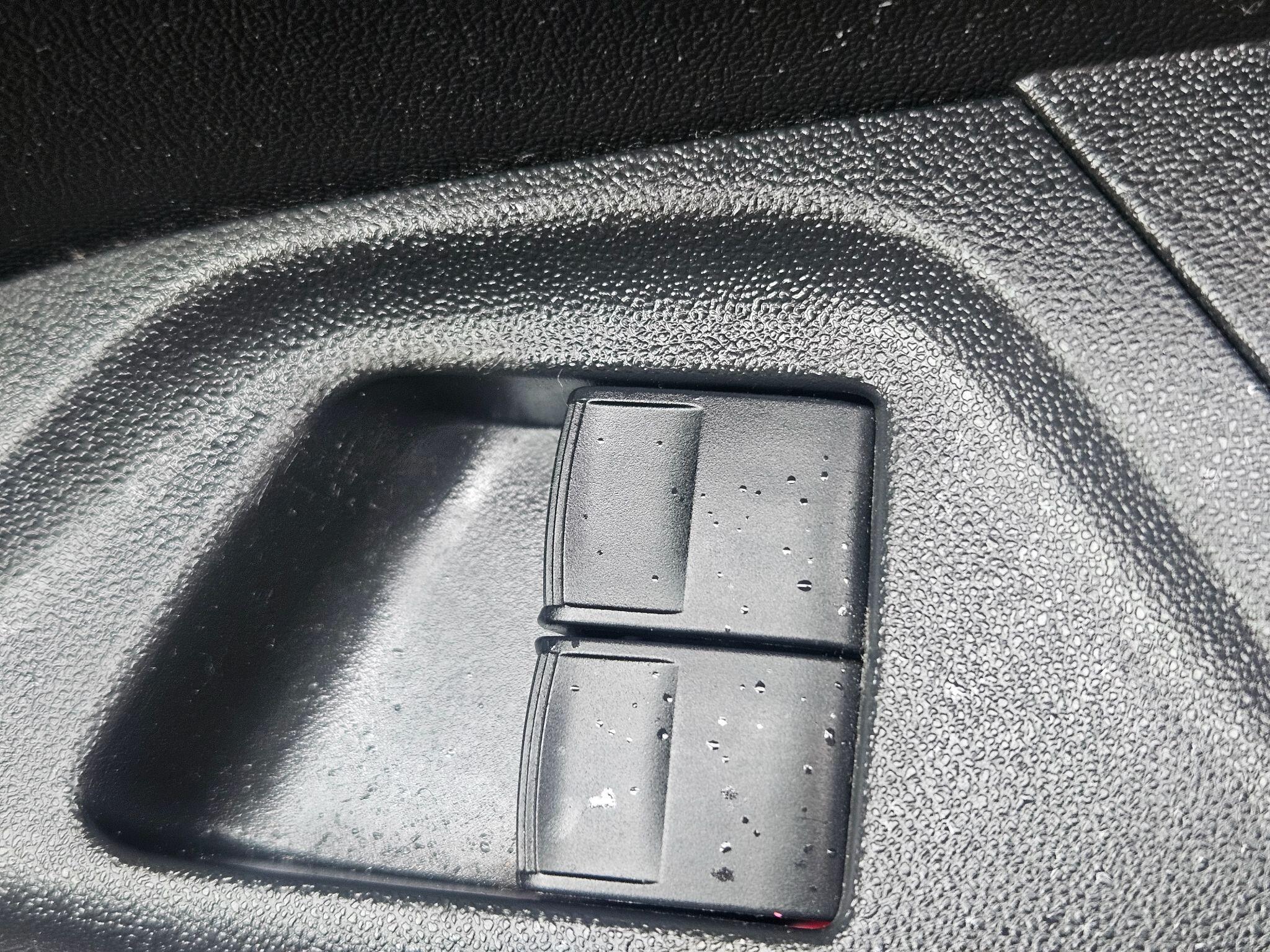 2015 Toyota AYGO image 43