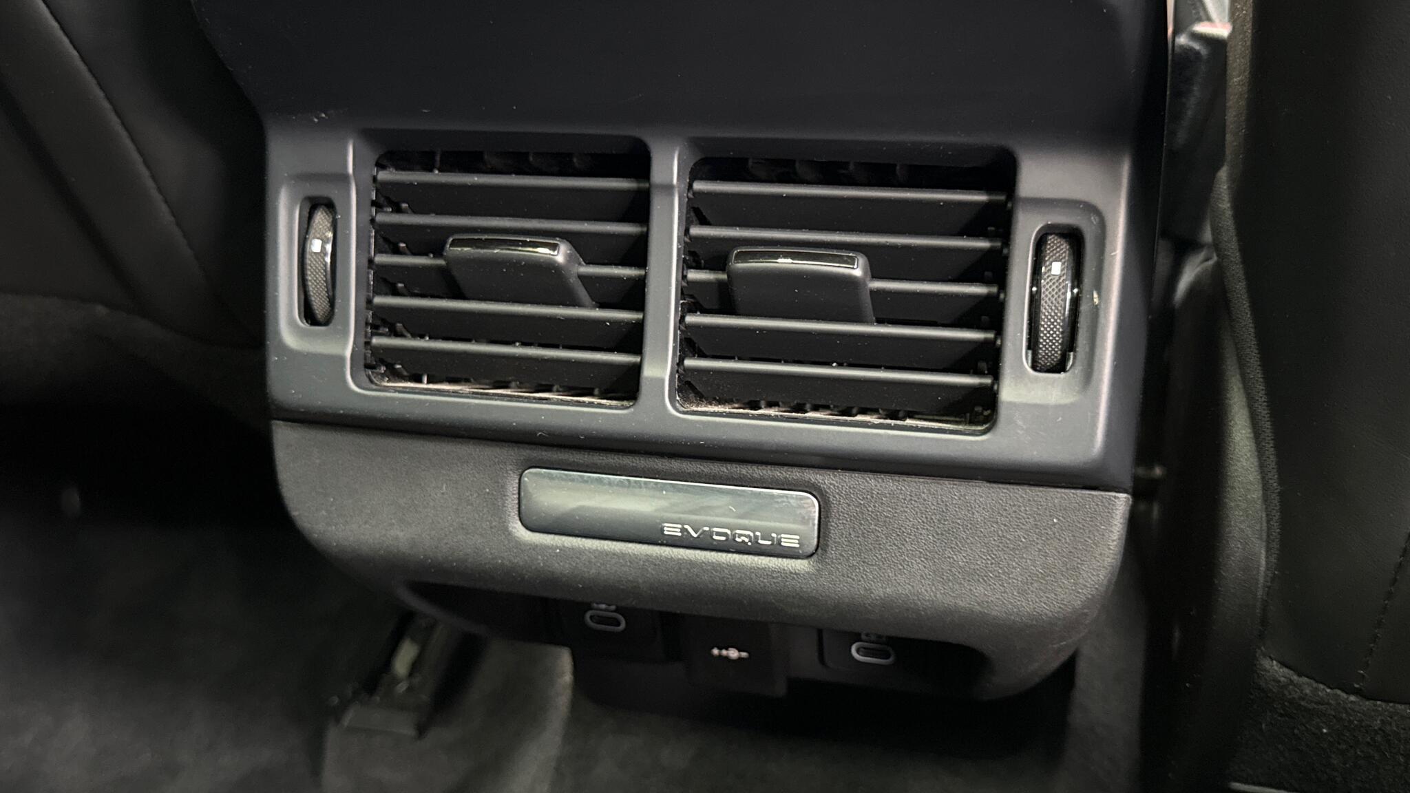 Land Rover Range Rover Evoque view 18