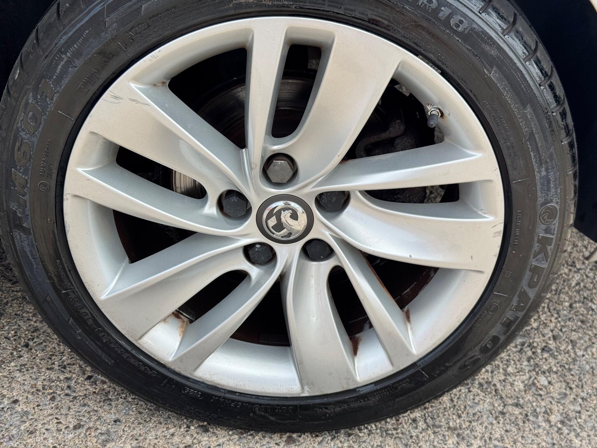 Vauxhall Insignia view 37