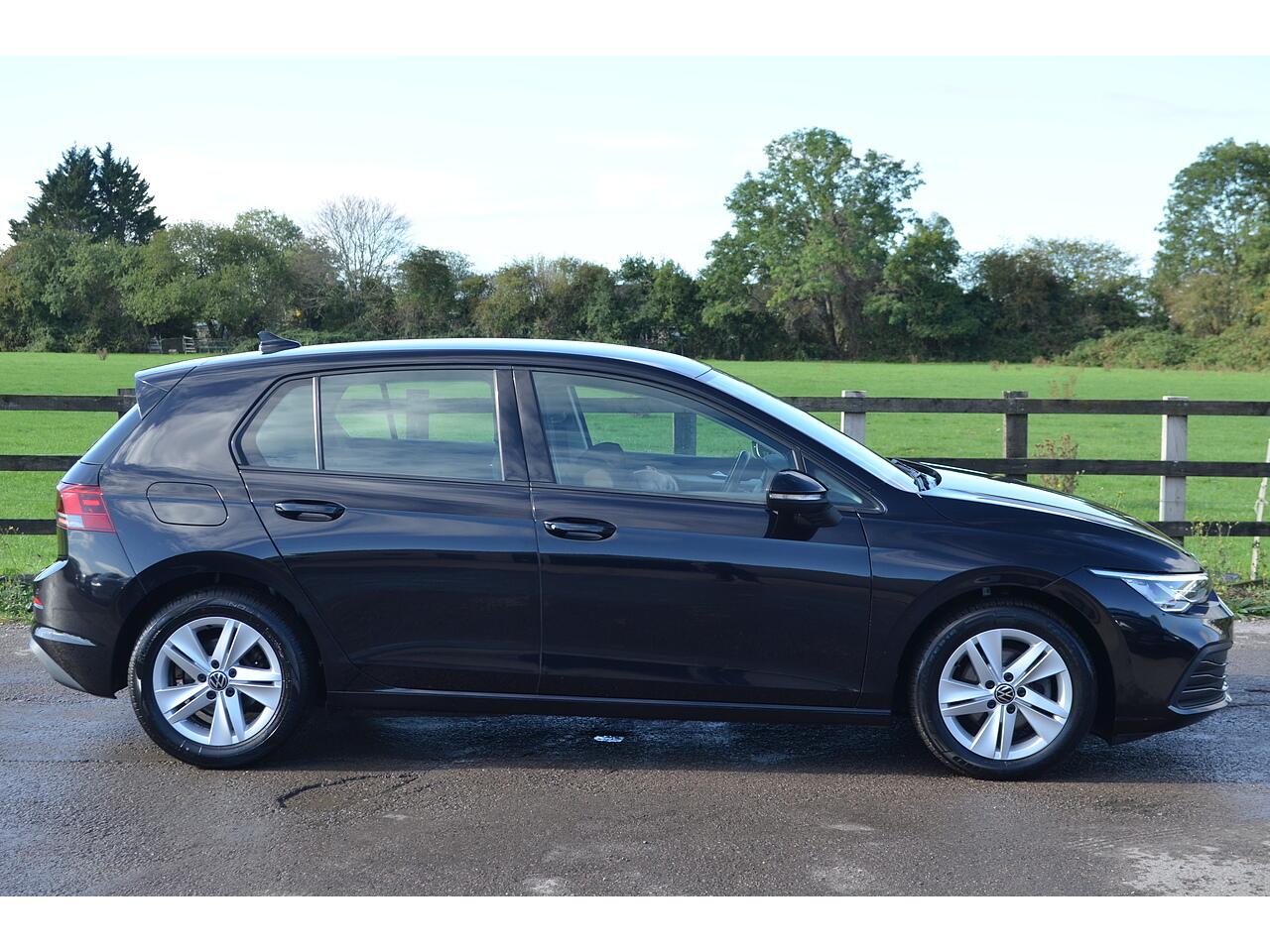 Volkswagen Golf view 10