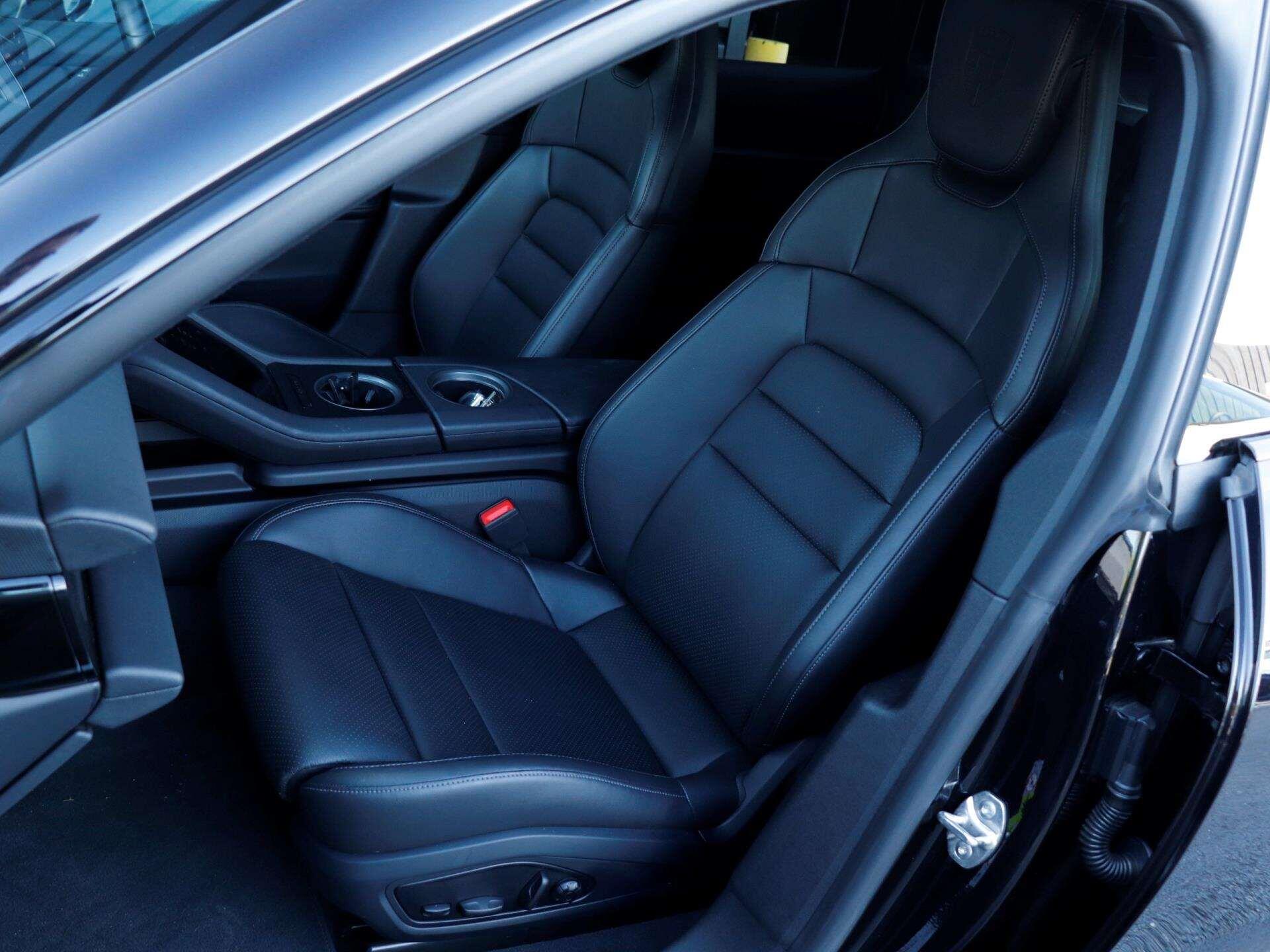 Porsche Taycan view 26