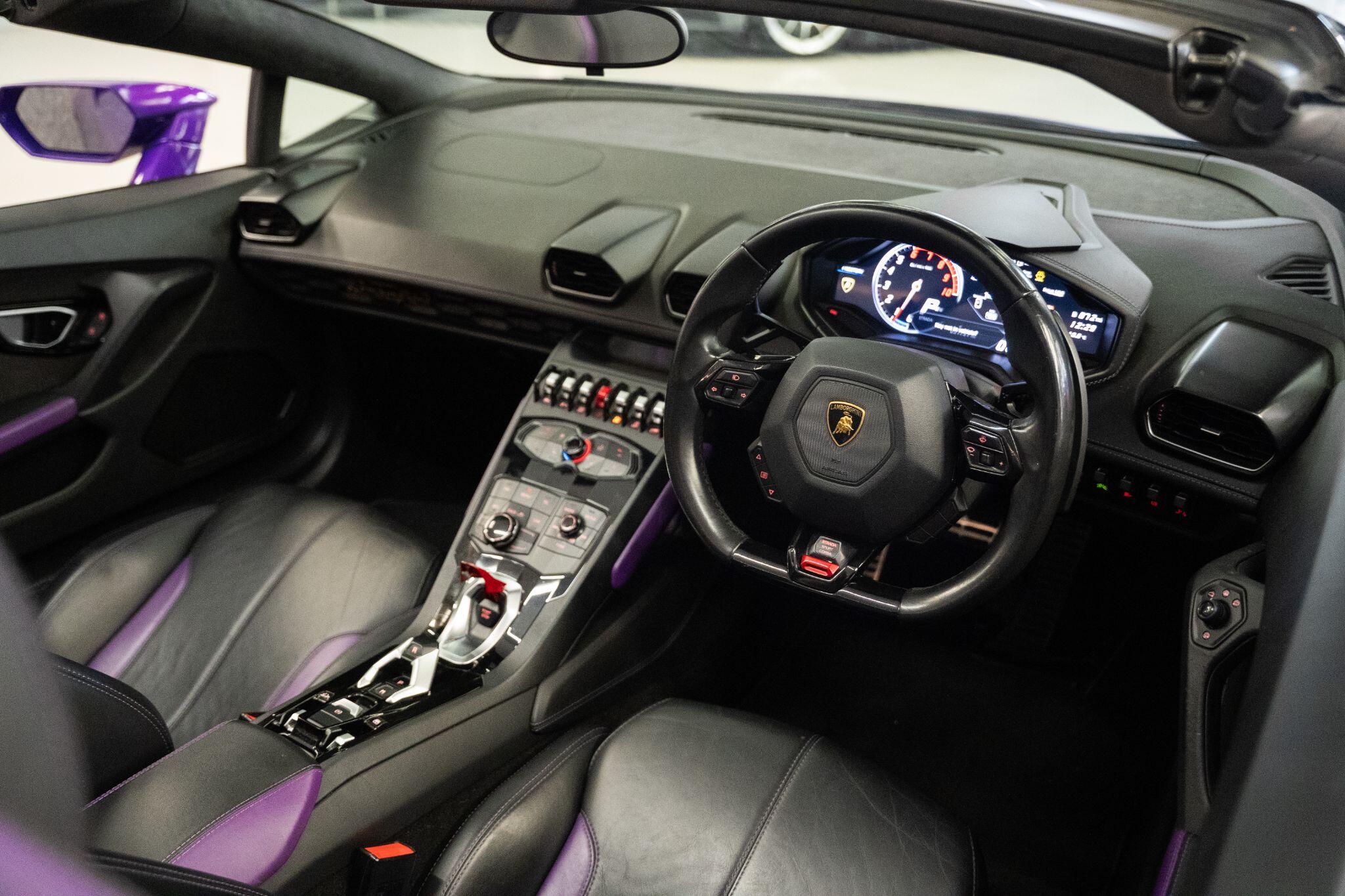 Lamborghini Huracan view 18