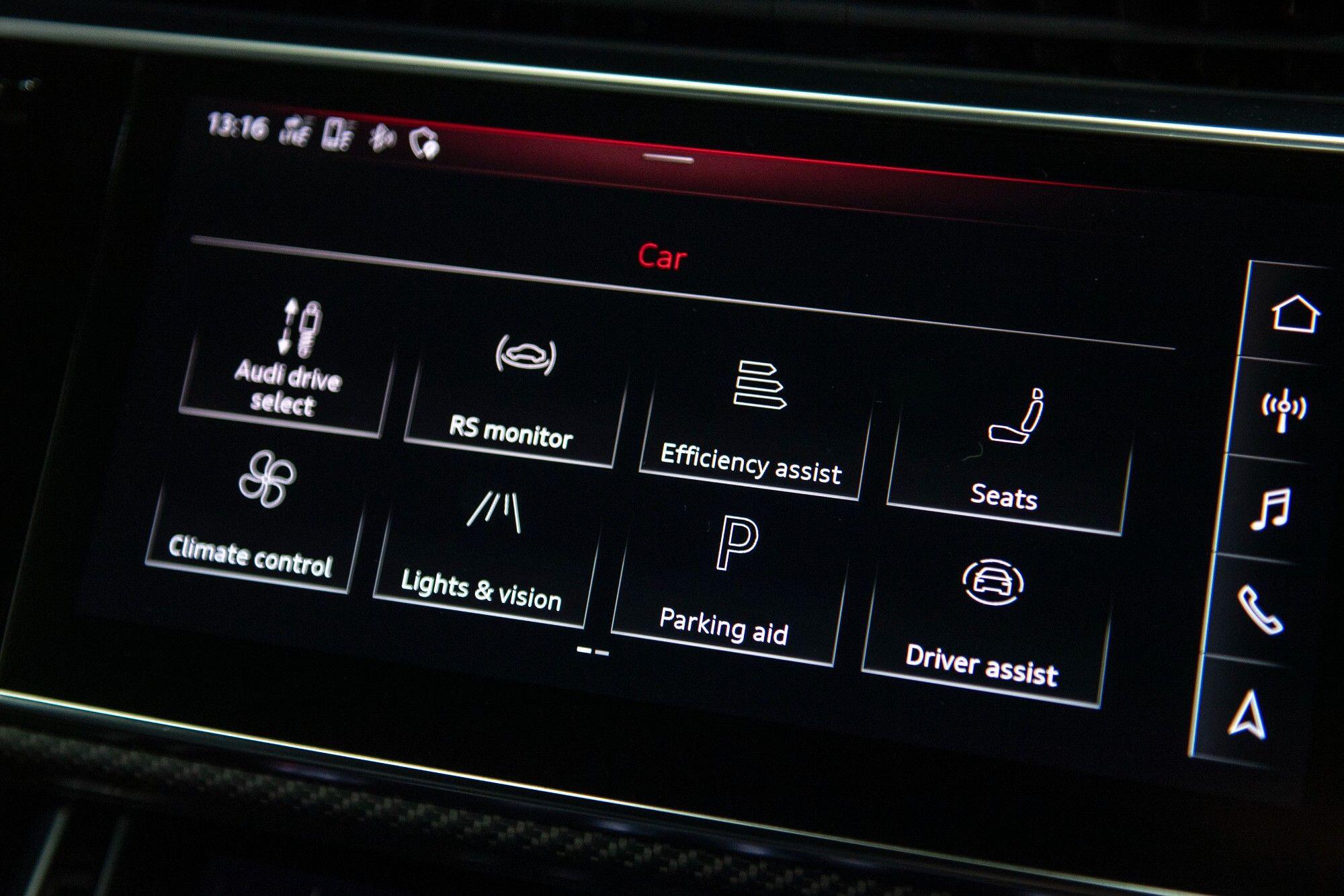 Audi RSQ8 view 27