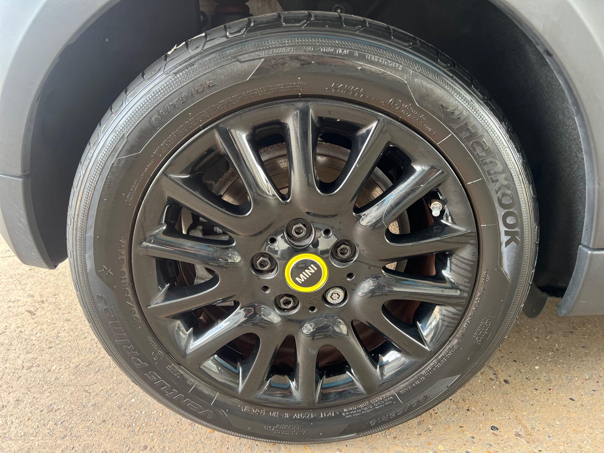 Mini Electric Hatch view 23