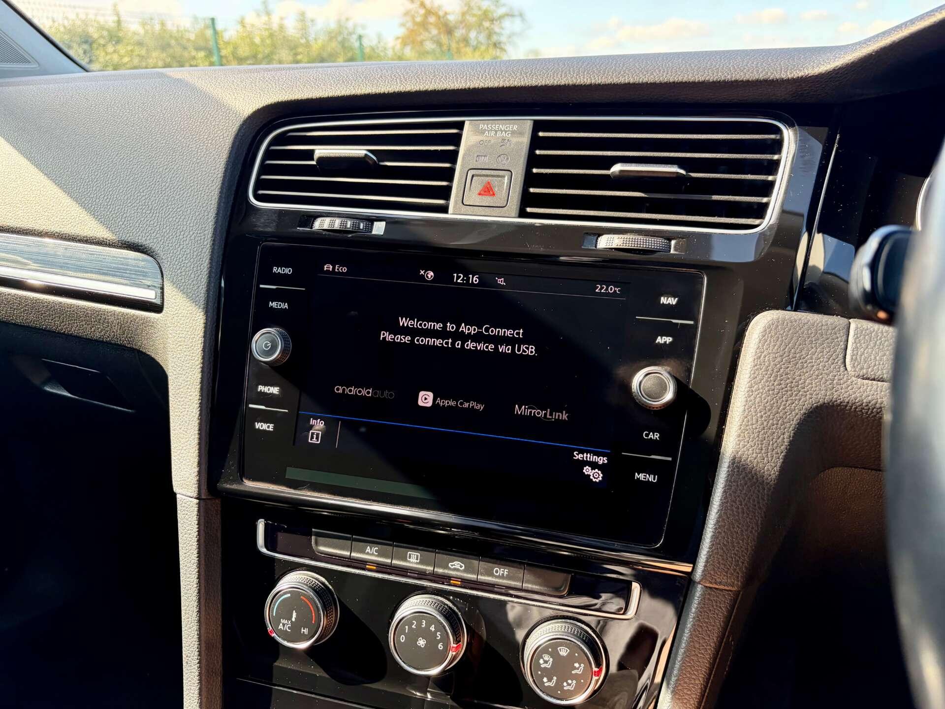 Volkswagen Golf view 46