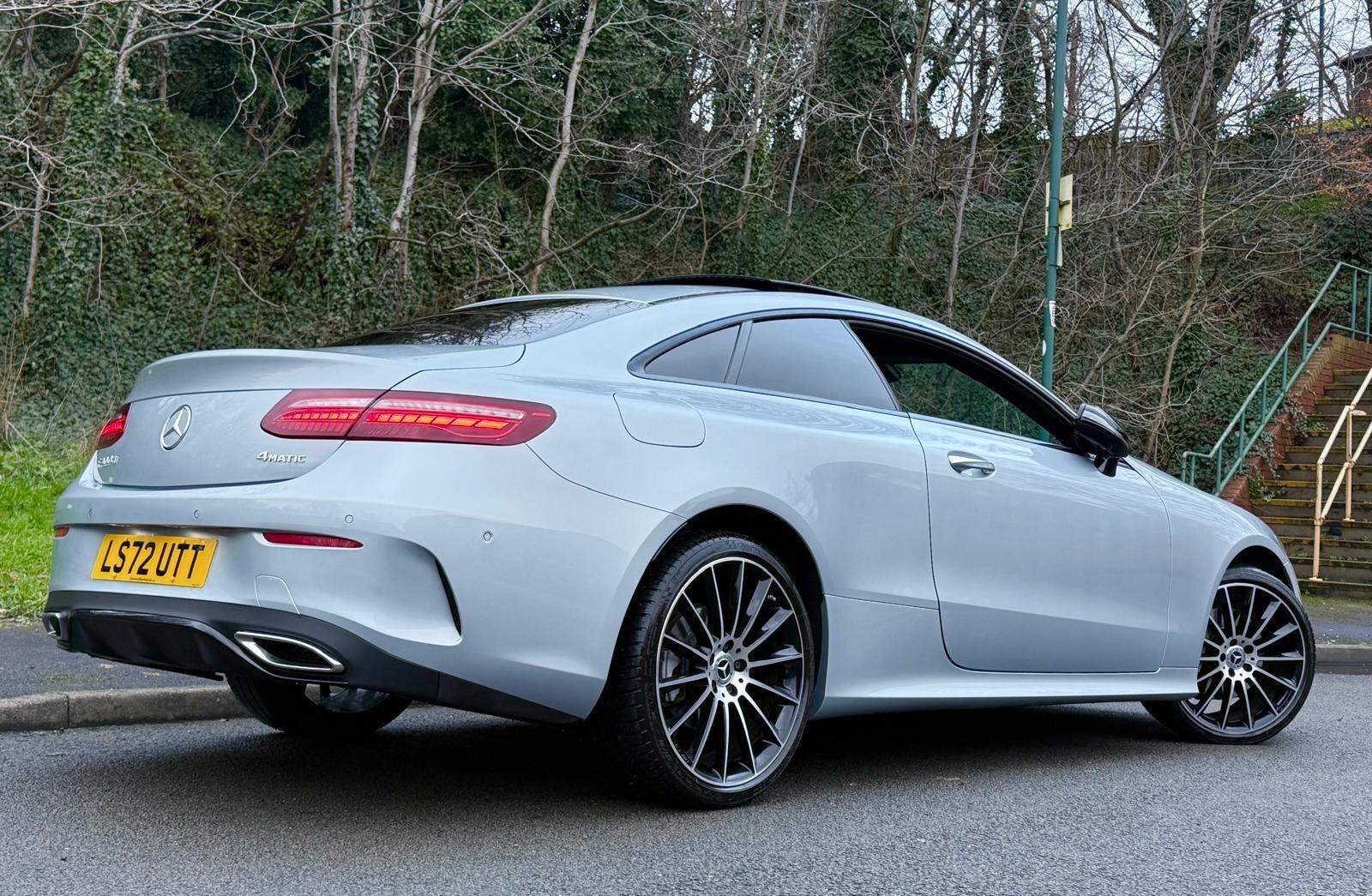 Mercedes-Benz E-Class view 29