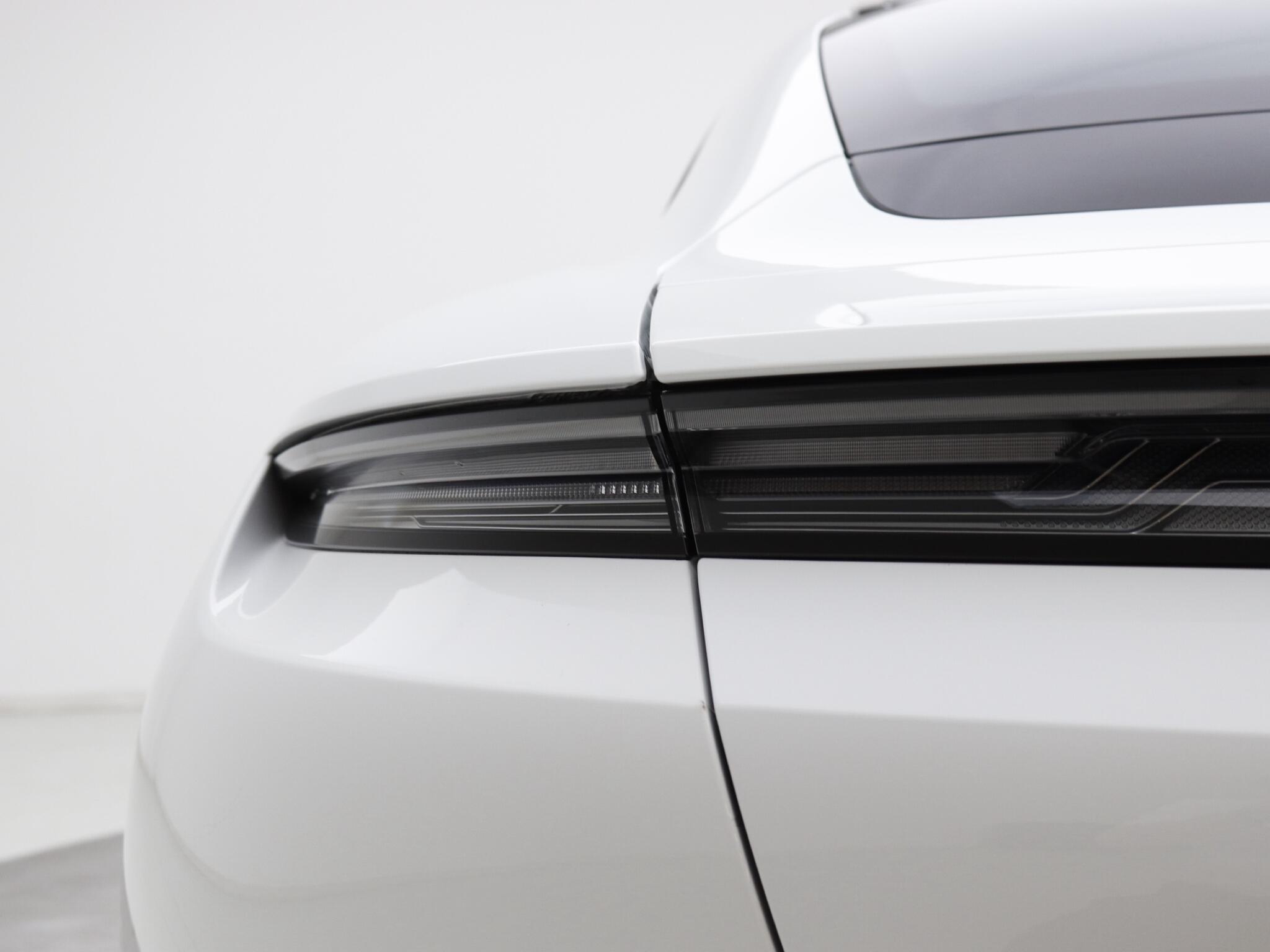 Porsche Taycan view 21