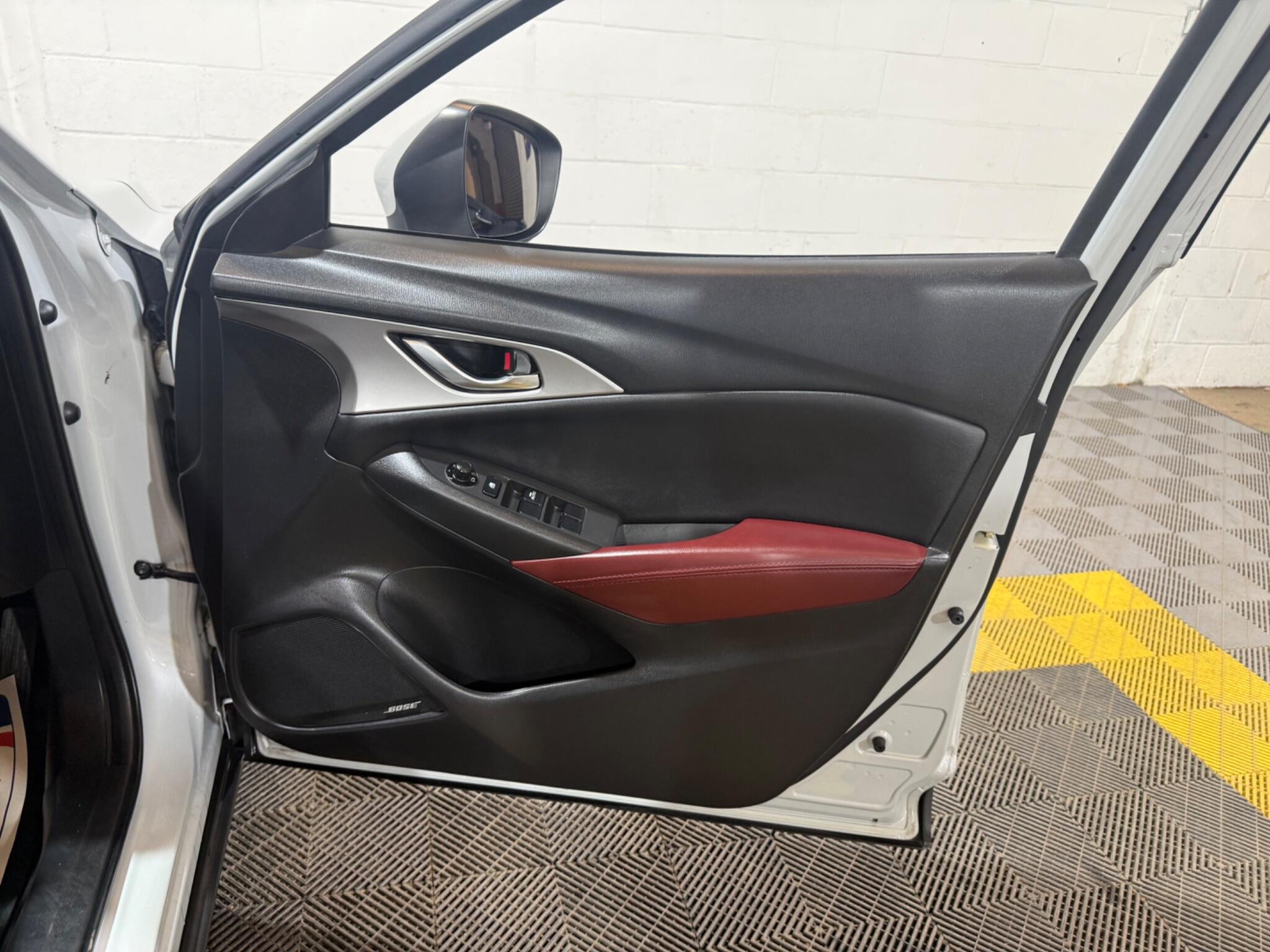 Mazda Skyactiv-G view 37