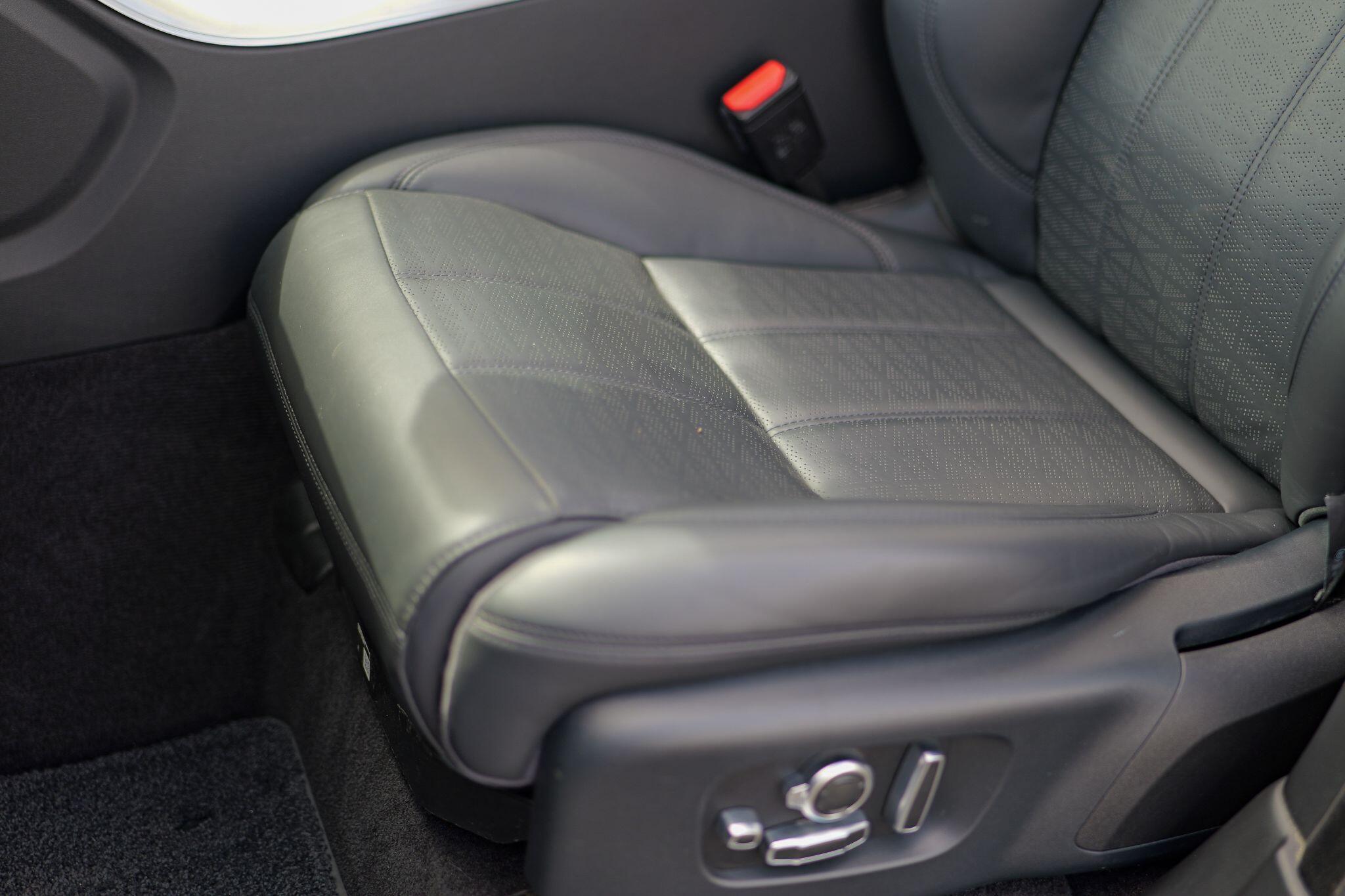 Land Rover Range Rover Sport view 22