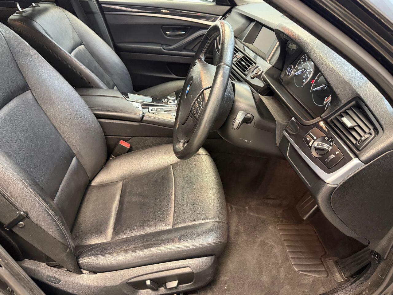 BMW 5 Series view 32