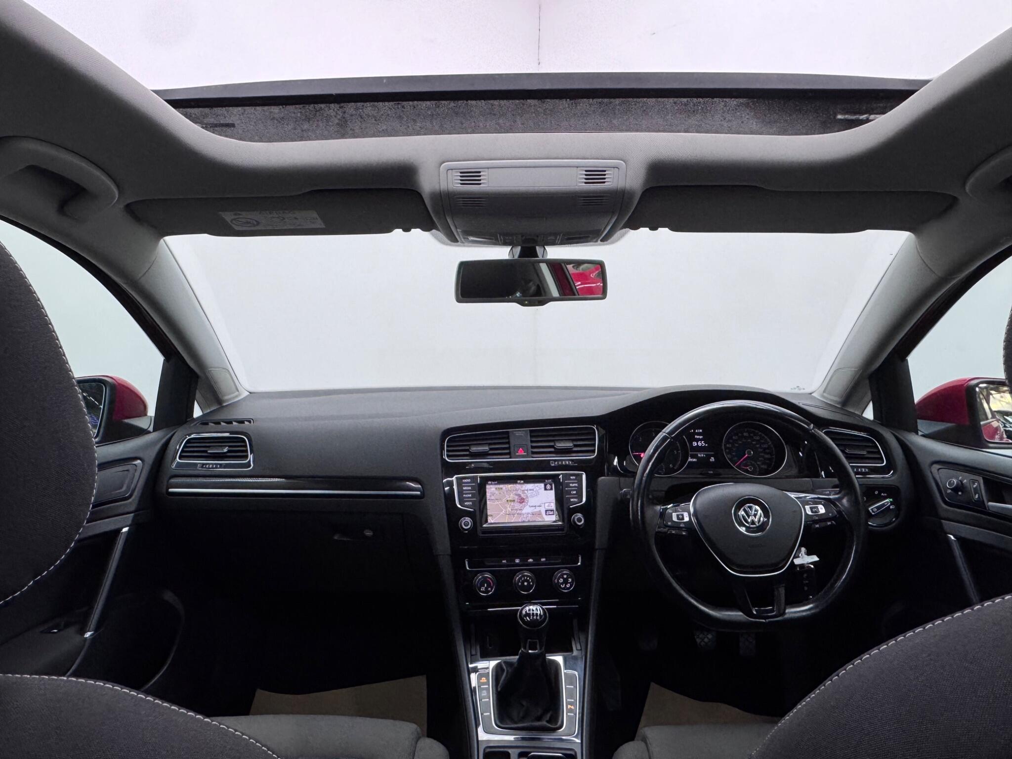 Volkswagen Golf view 33