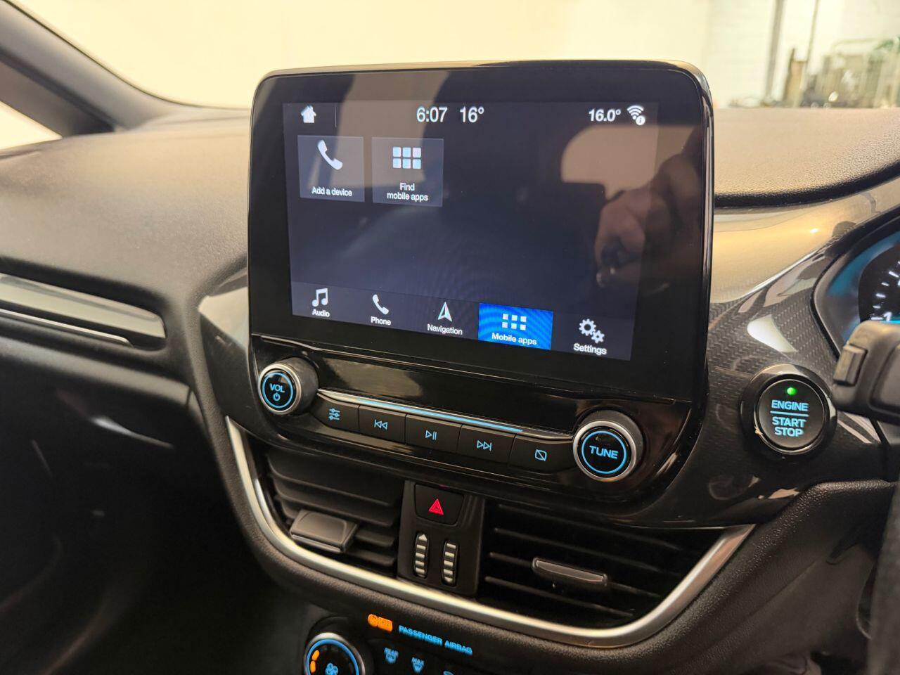 Ford Fiesta view 25