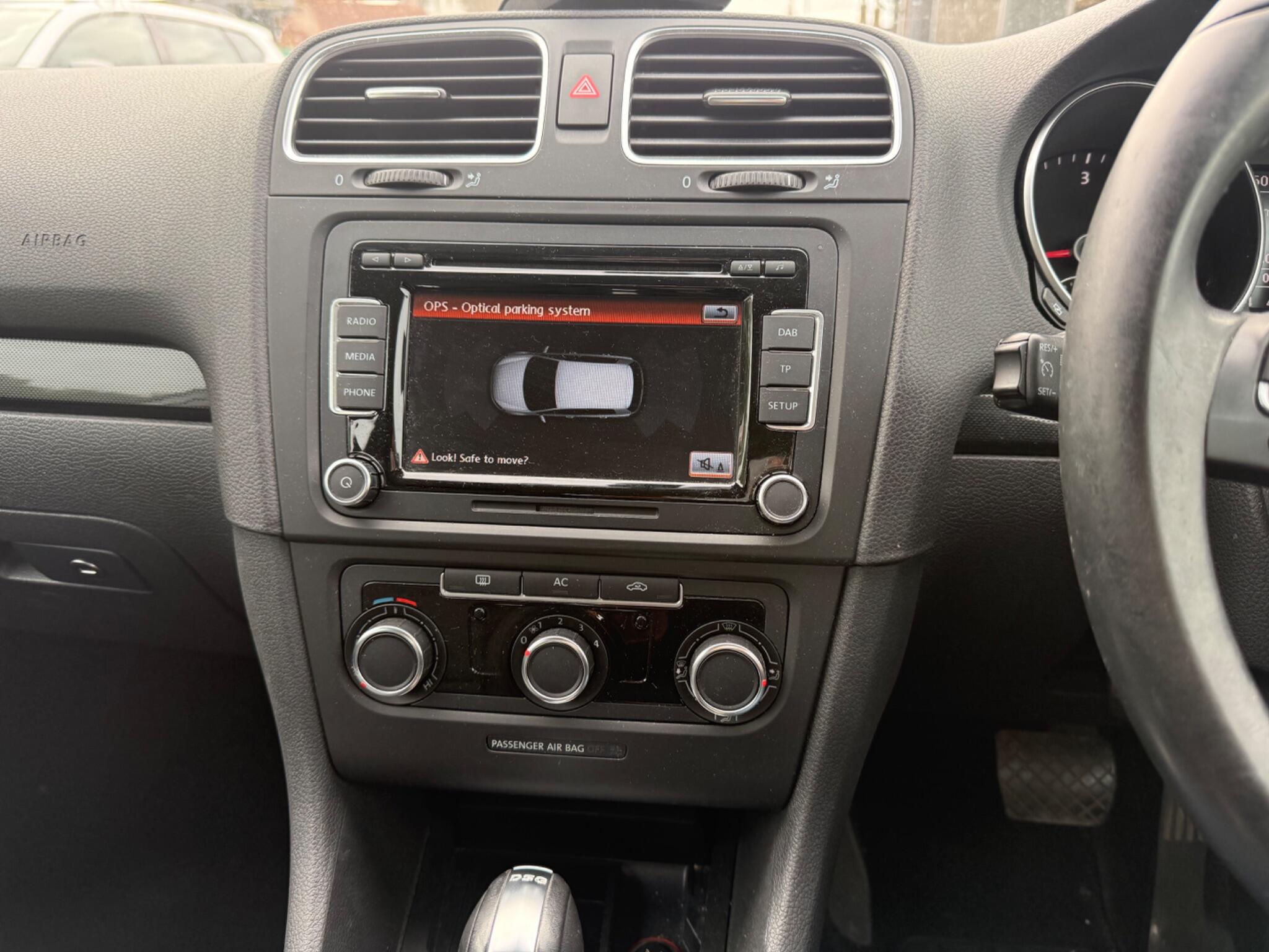 Volkswagen Golf view 4