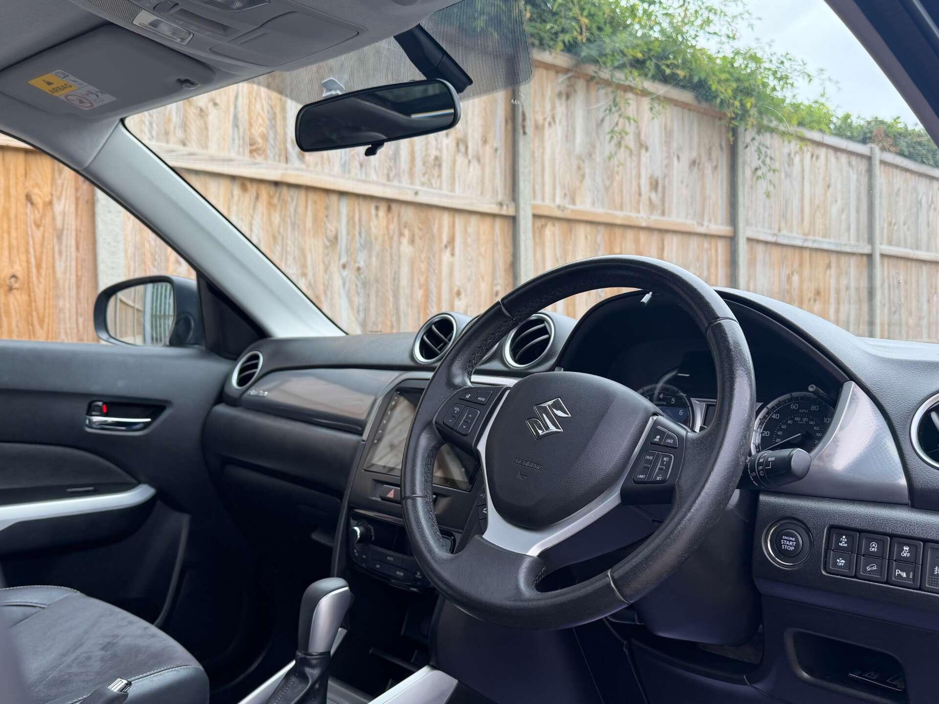 Suzuki Vitara view 22