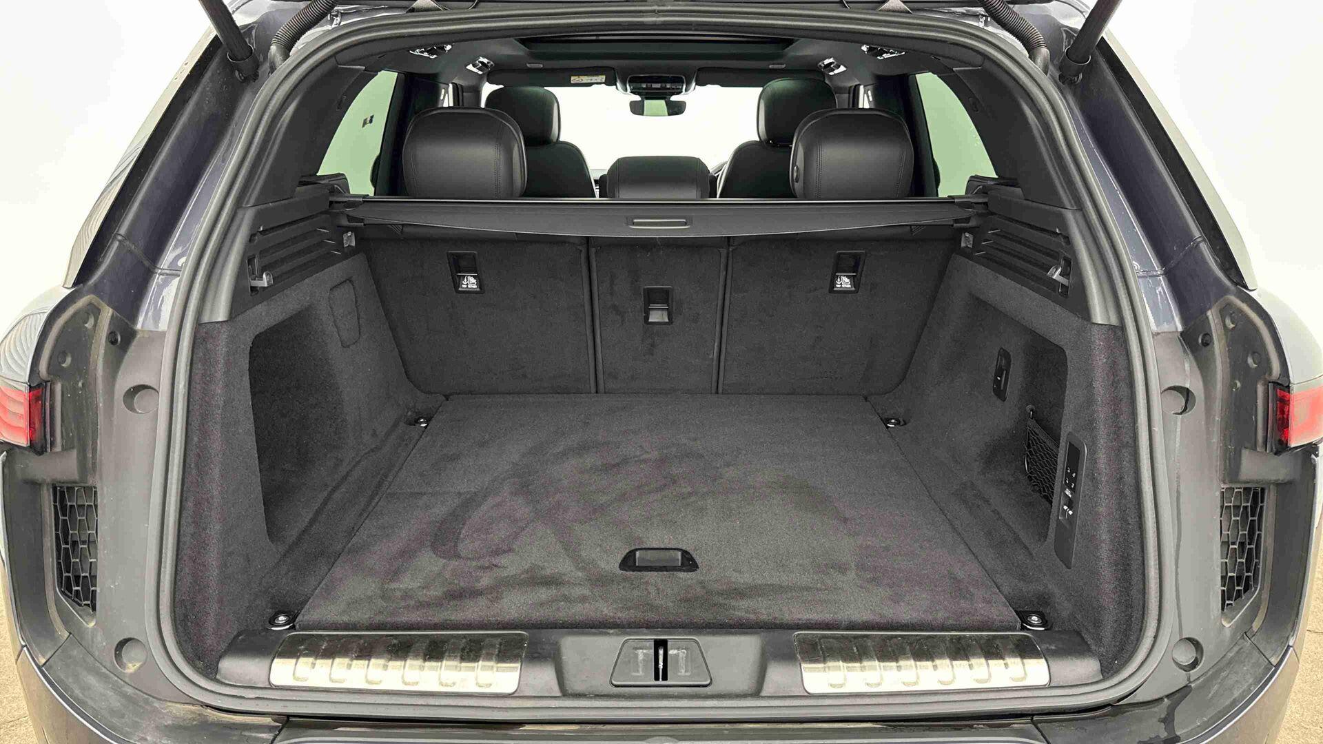 Land Rover Range Rover Sport view 10