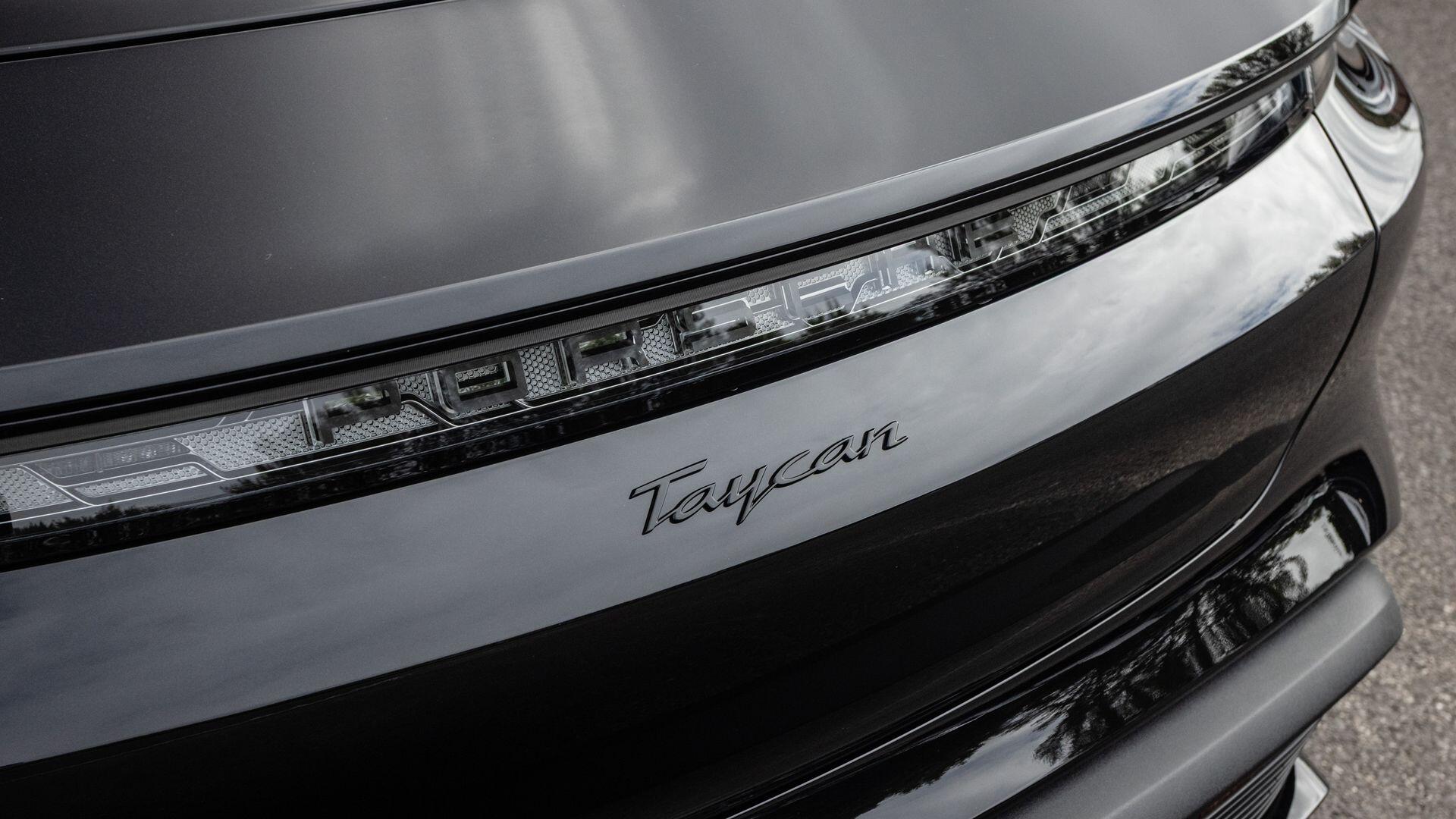 Porsche Taycan view 31