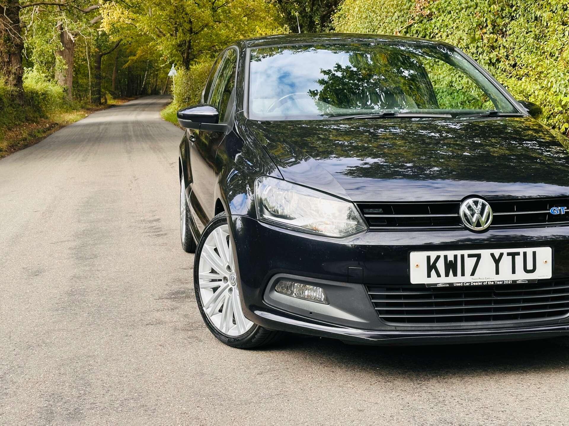 Volkswagen Polo view 2