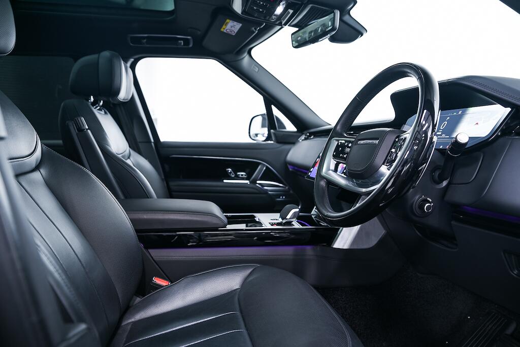 Land Rover Range Rover view 11