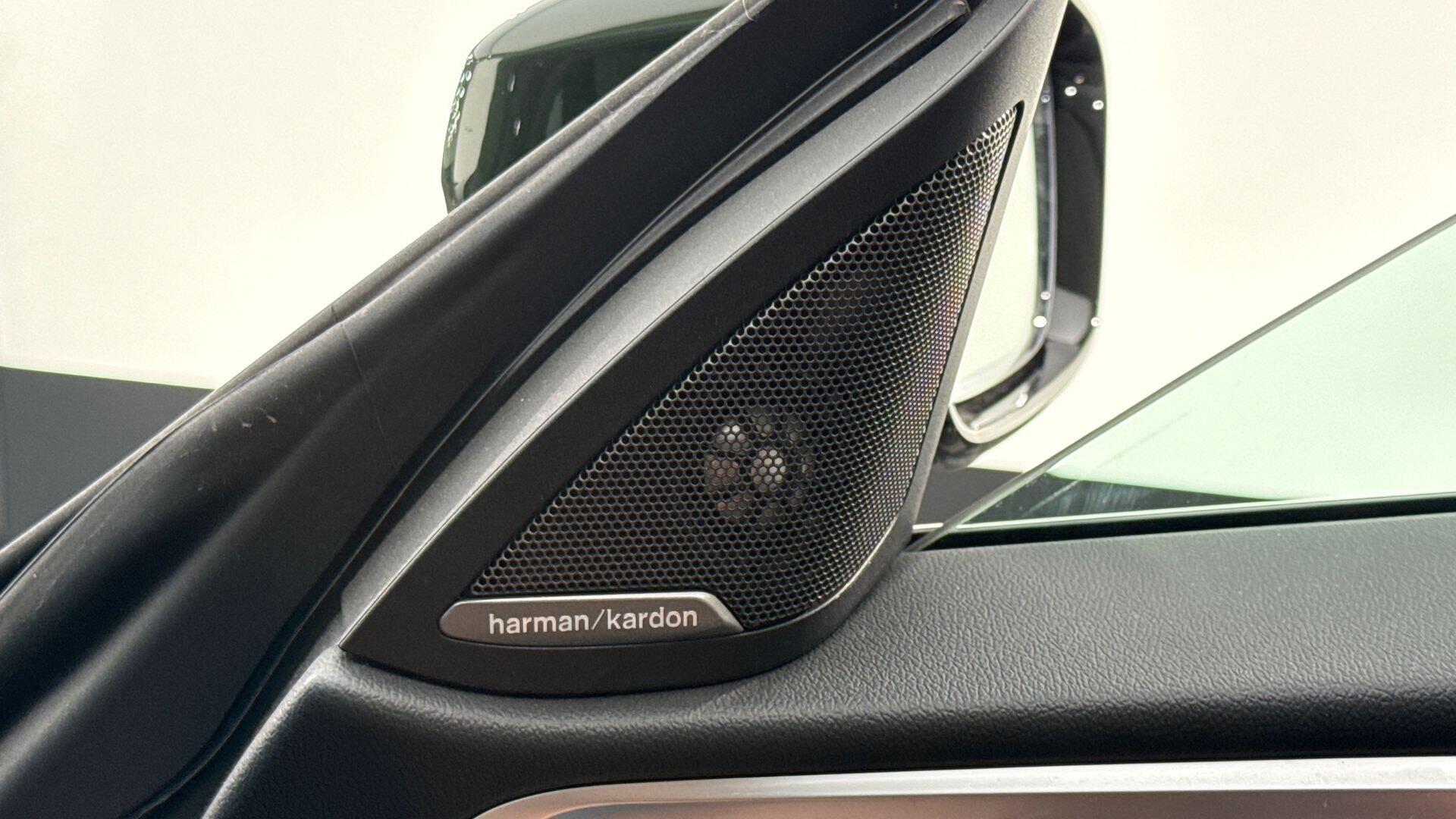 BMW I4 view 21