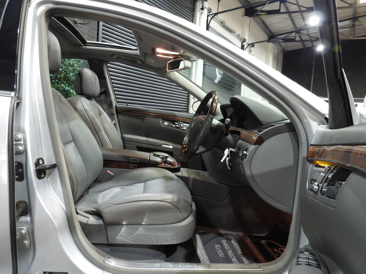 Mercedes-Benz S-Class view 20