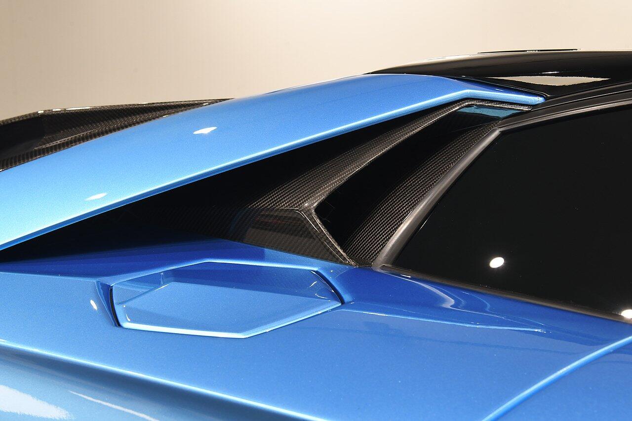 Lamborghini Aventador view 57