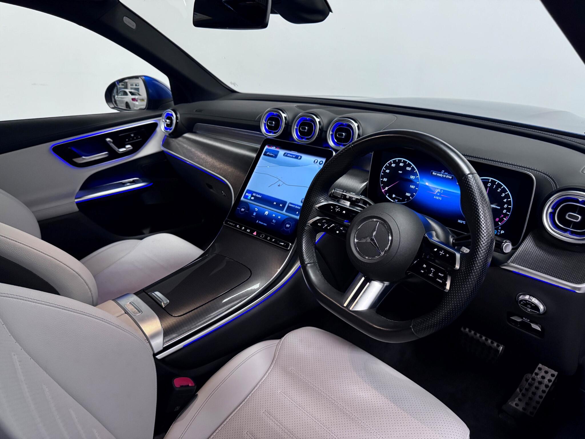Mercedes-Benz GLC view 37