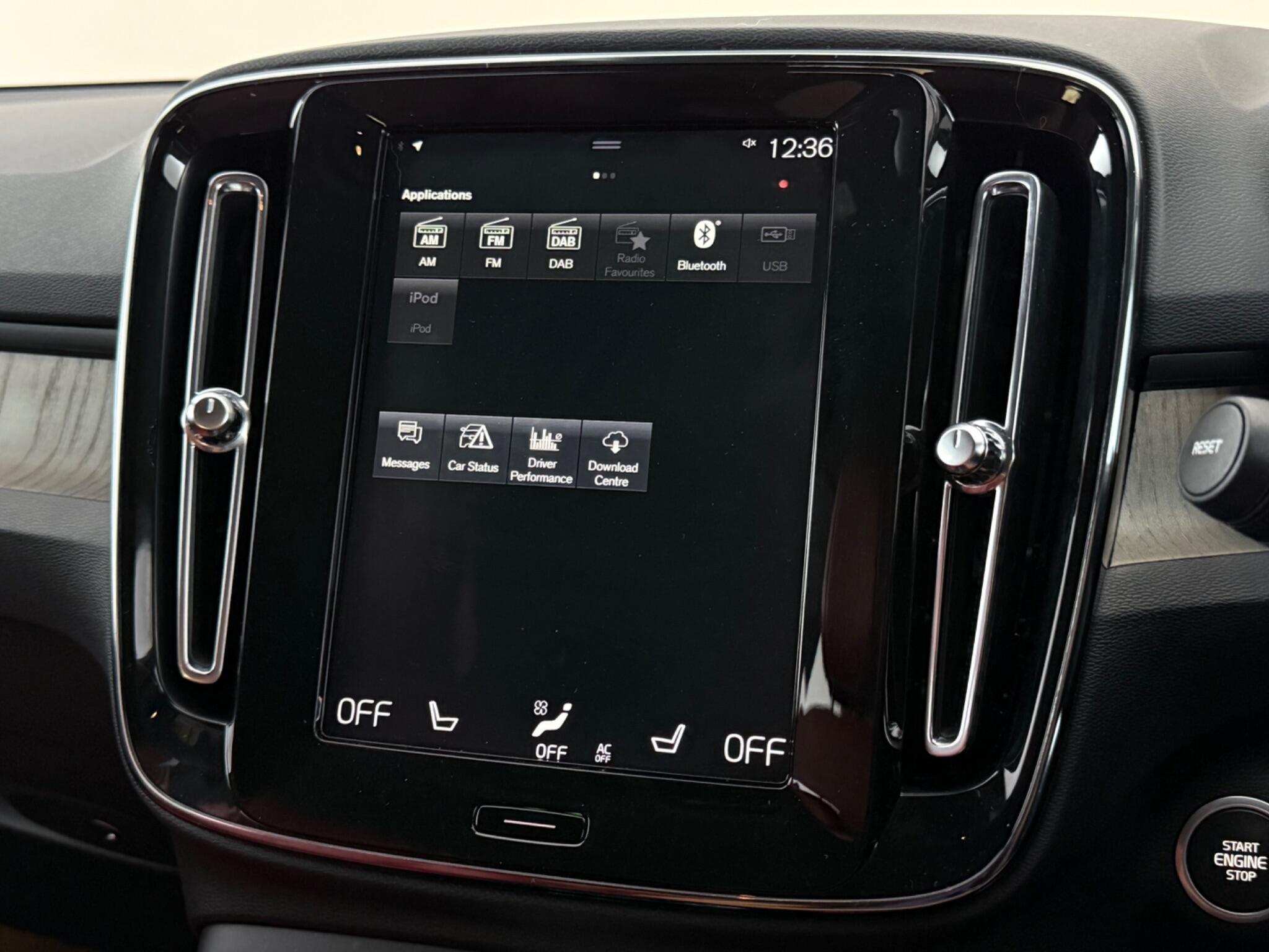 Volvo XC40 view 24
