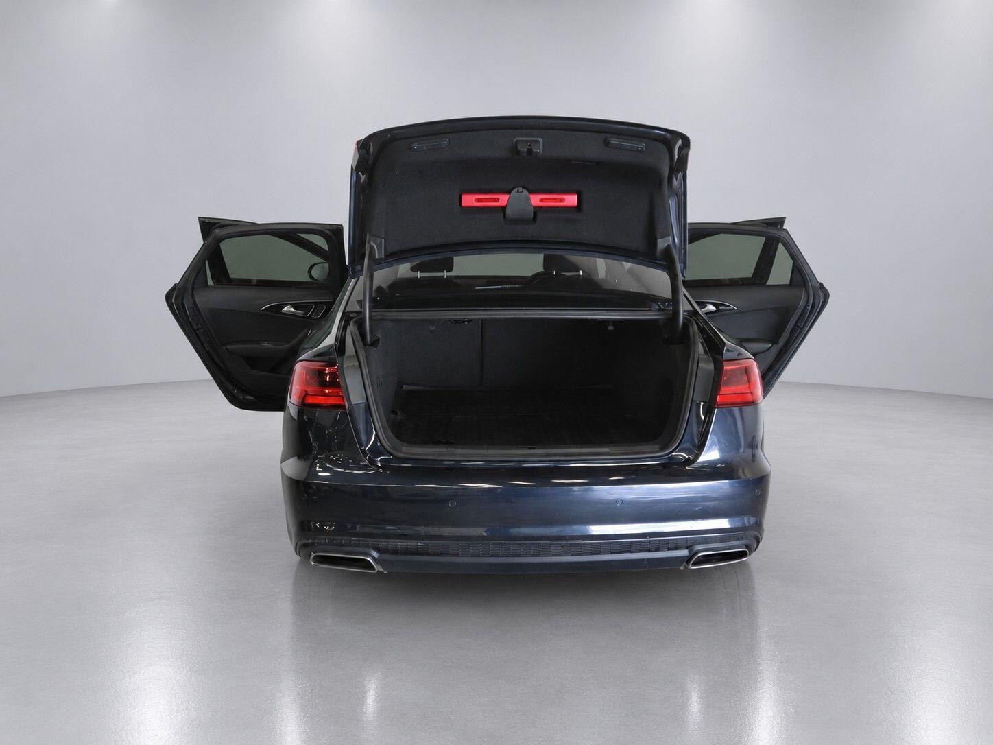 Audi A6 view 24