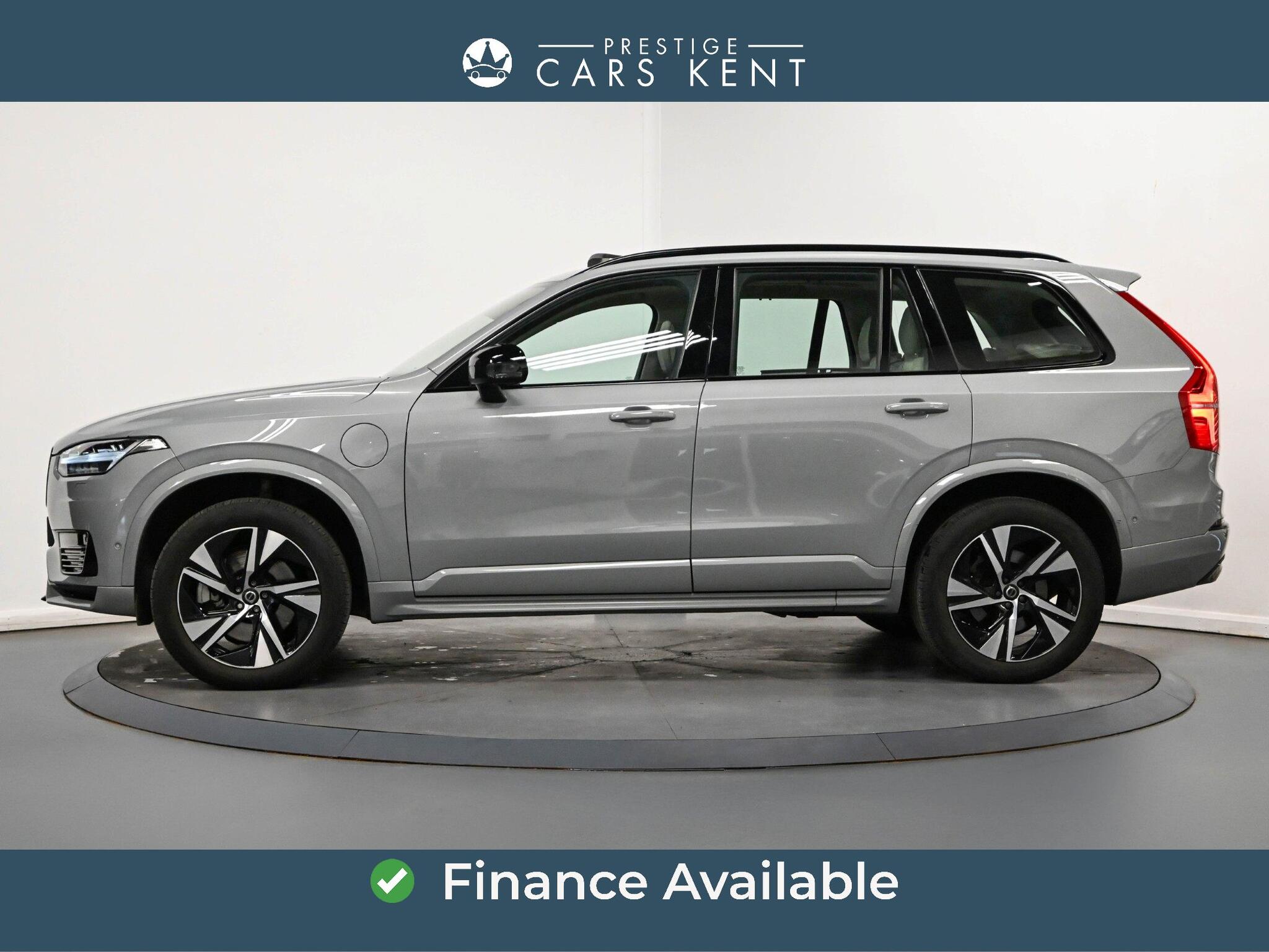 Volvo XC90 view 4