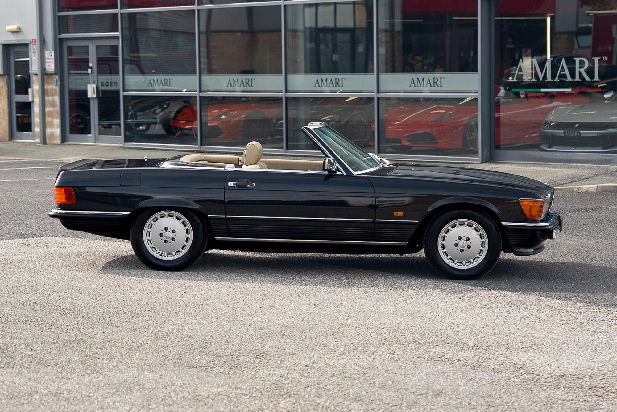 Mercedes-Benz 500 SL view 85