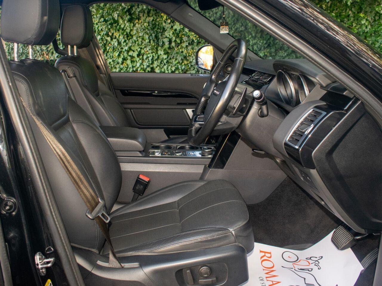 Land Rover Discovery view 23