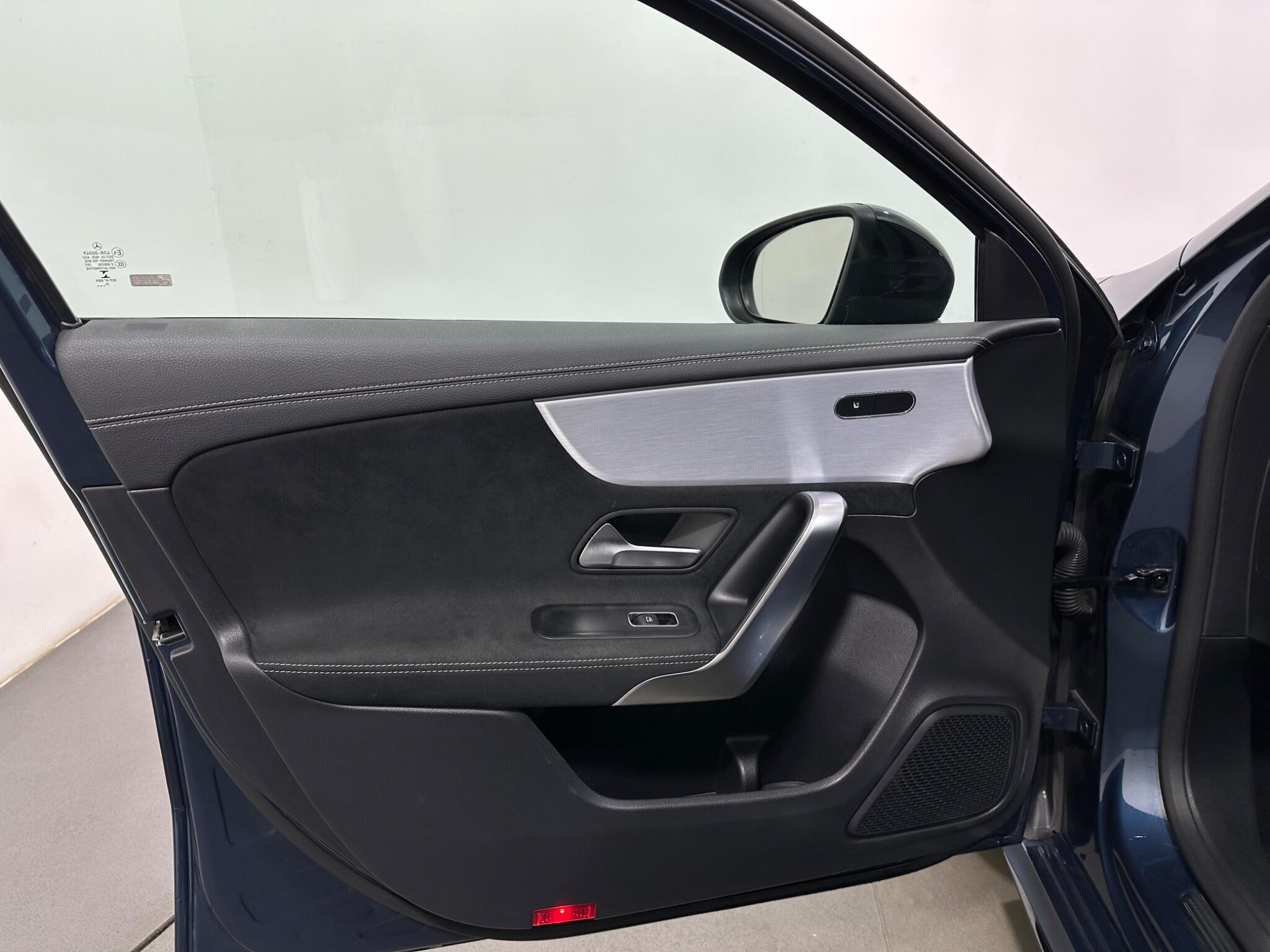 Mercedes-Benz A-Class view 39
