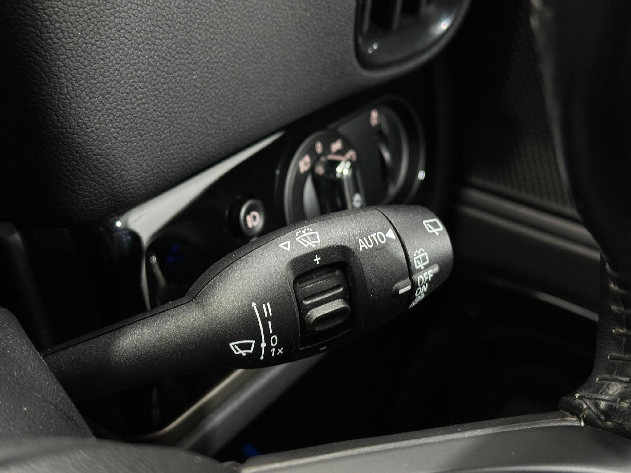 Mini Countryman view 17