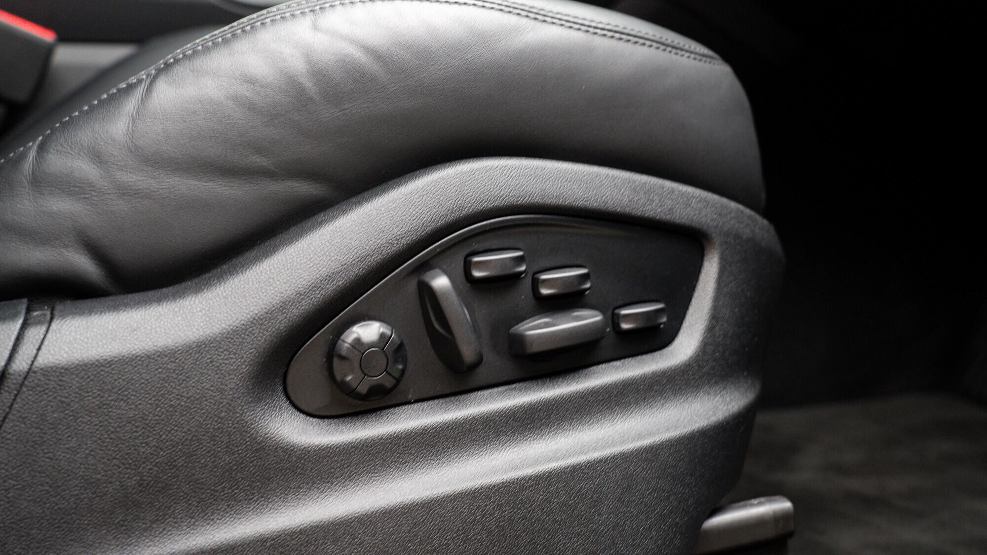 Porsche Cayenne view 46