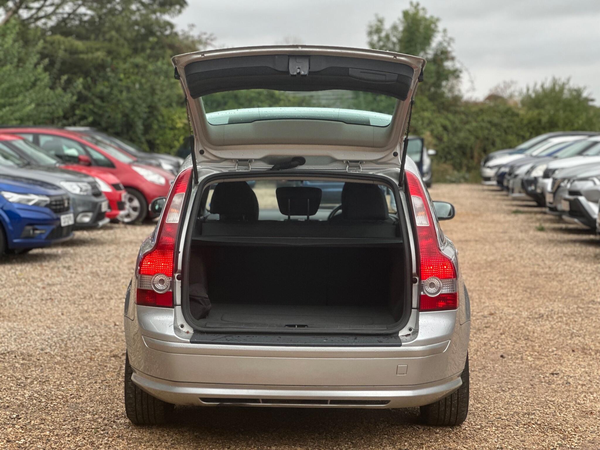 Volvo V50 view 17